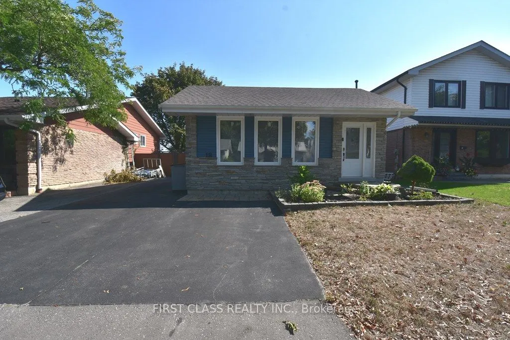 1506 Simcoe Street N, #B1