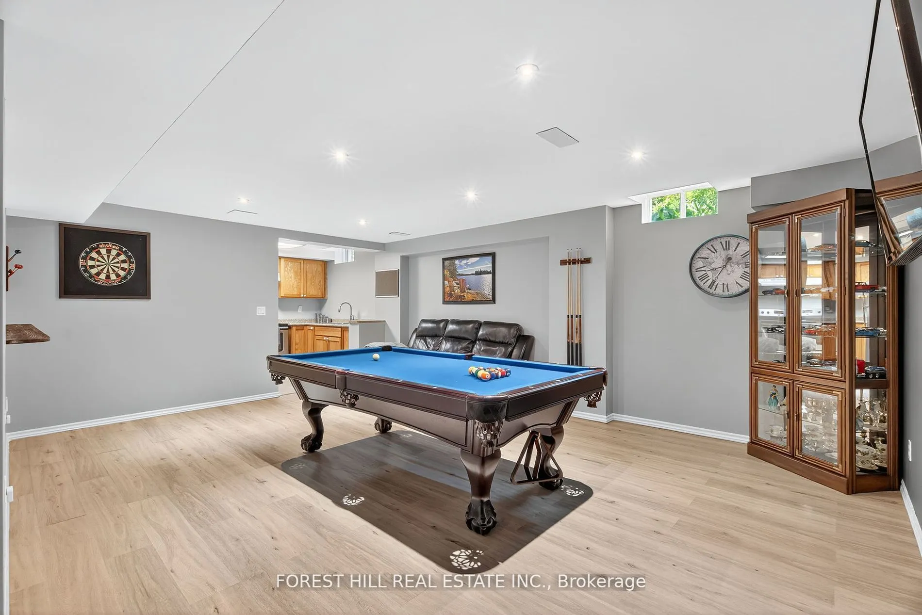 24 Vesna Court
