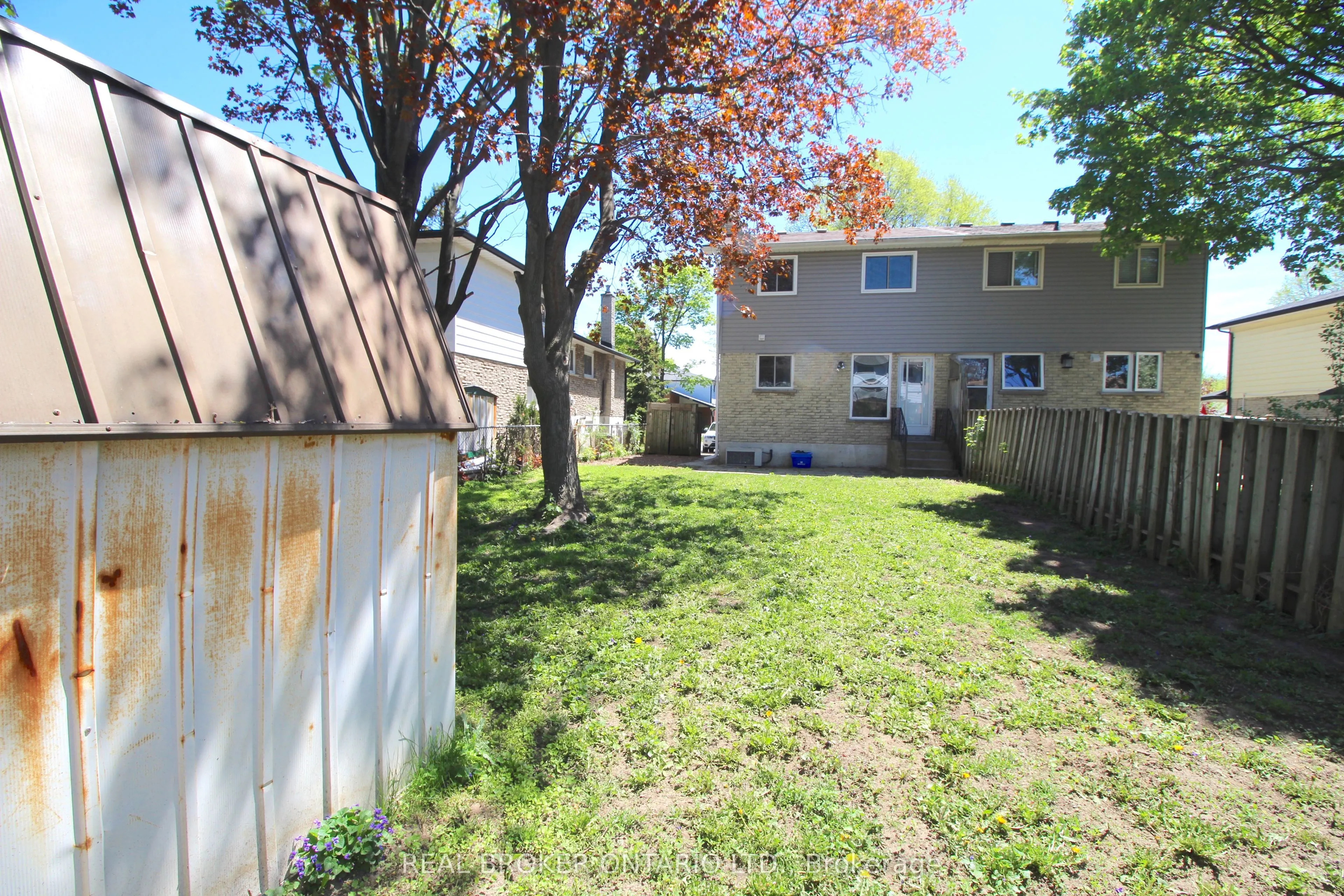 658 Berwick Crescent