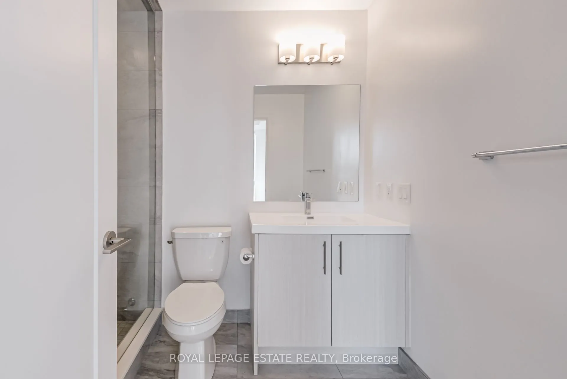 286 Main Street, #1806