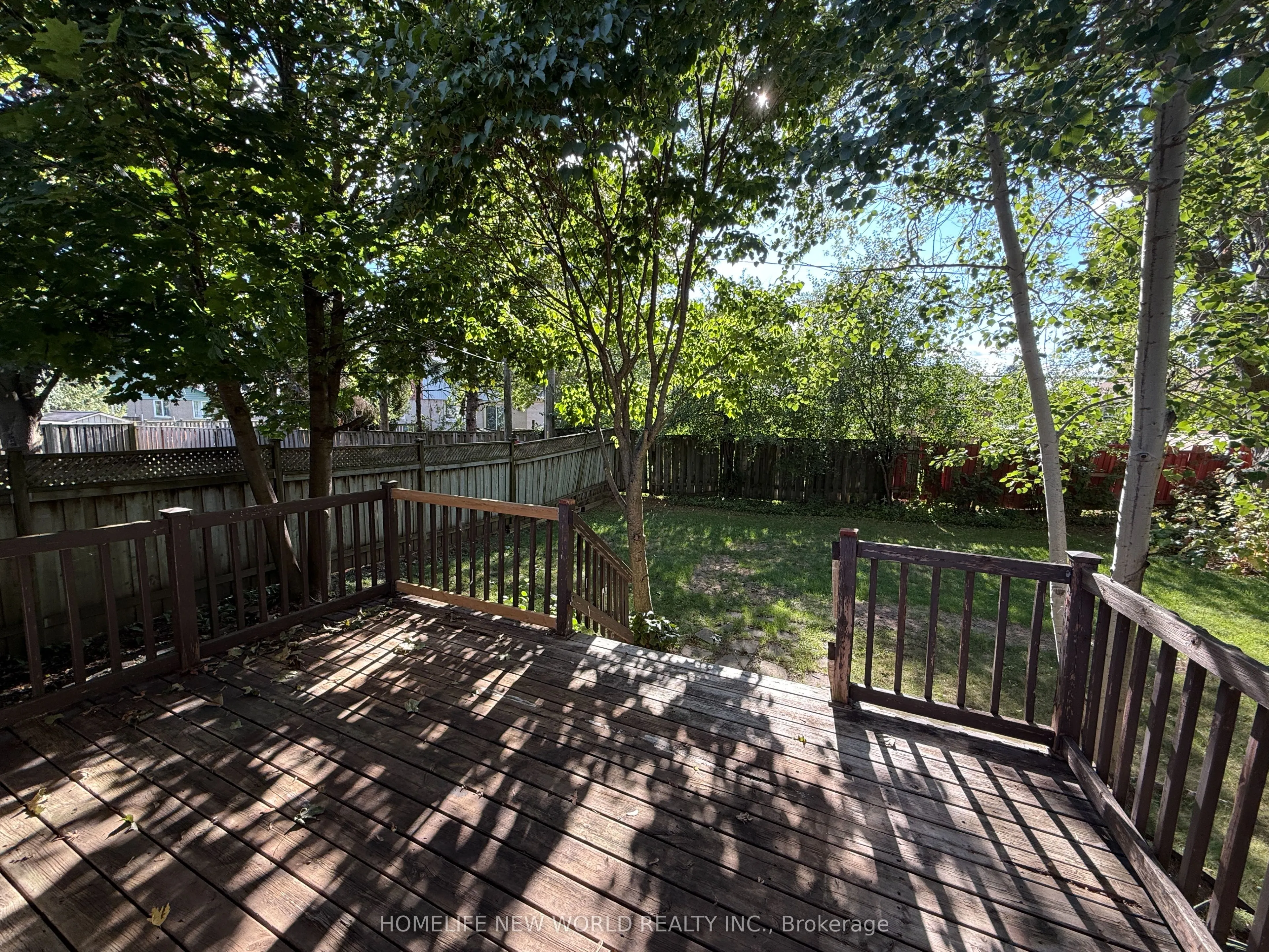 49 Thorncroft Crescent