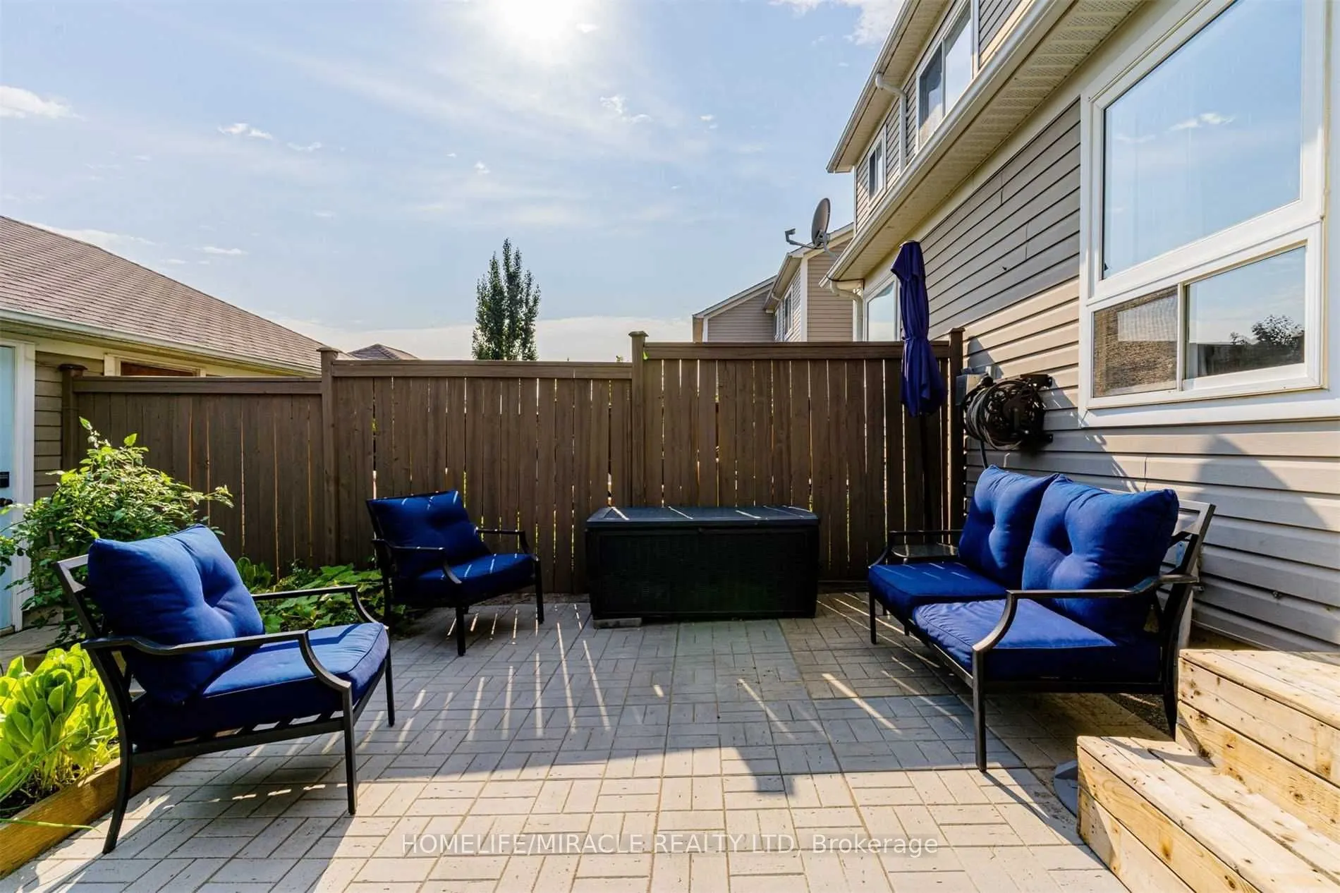 149 Carnwith Drive E