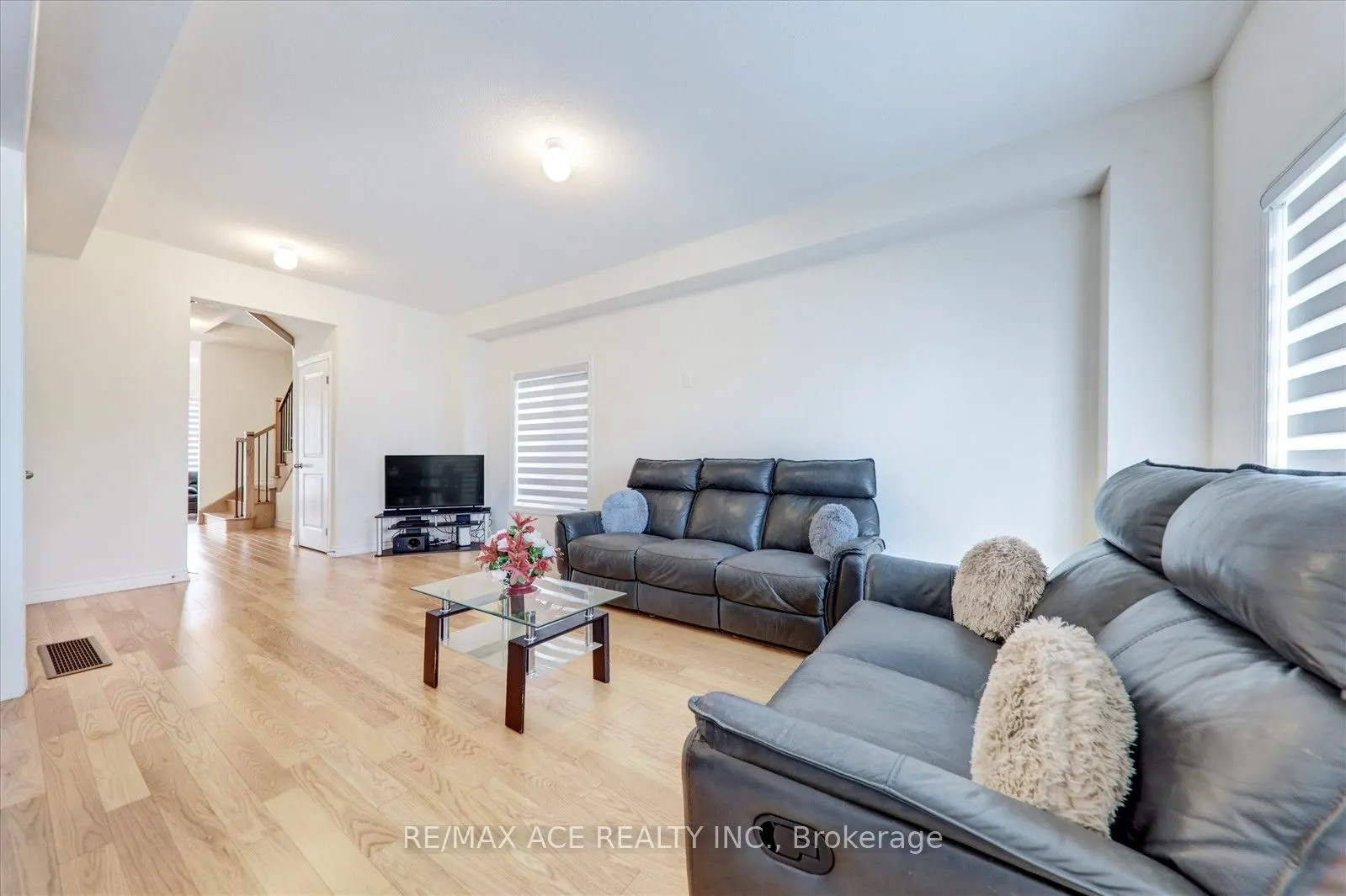 1097 Cameo Street