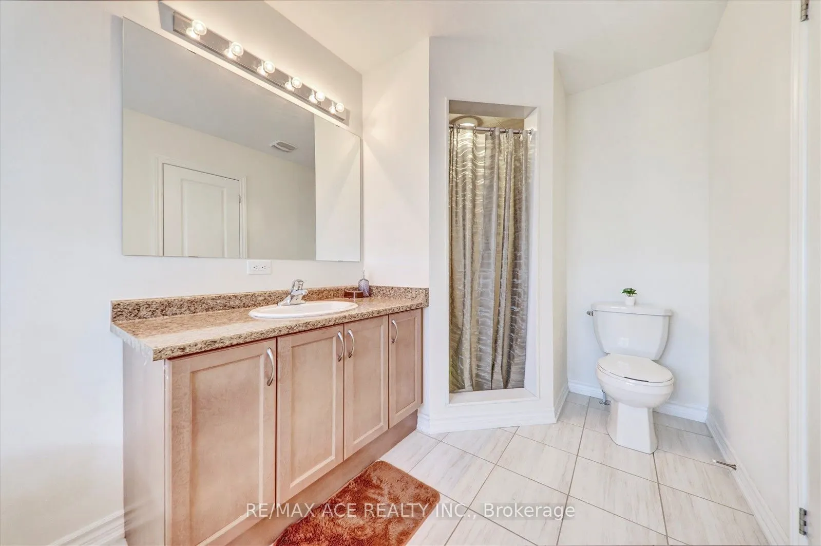 1097 Cameo Street