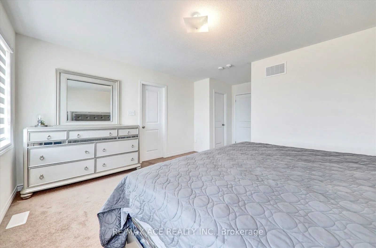 1097 Cameo Street