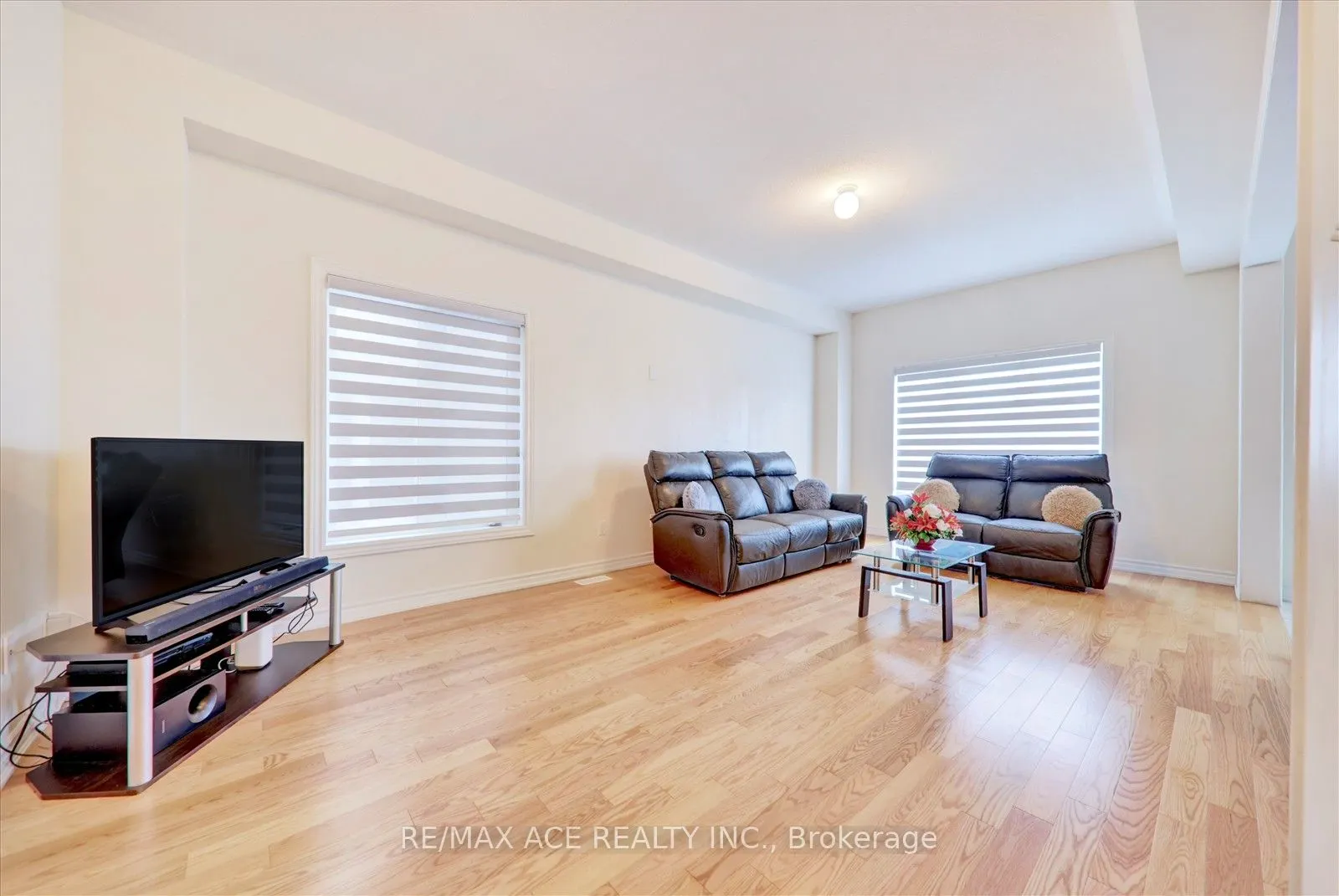 1097 Cameo Street