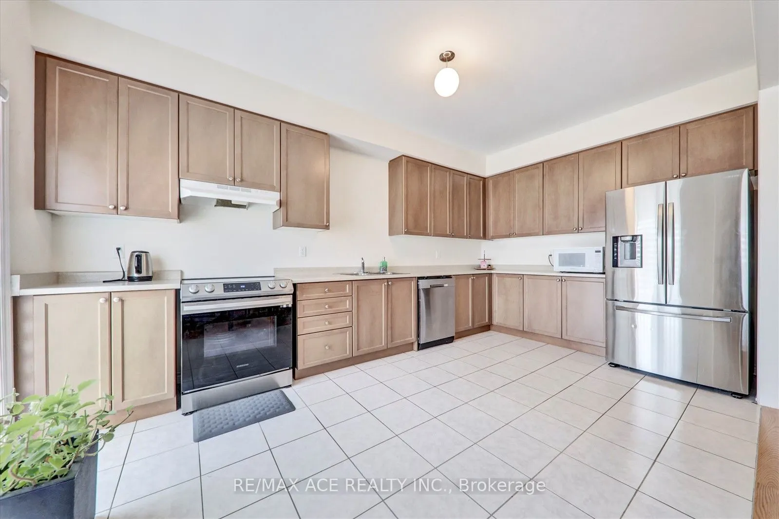 1097 Cameo Street