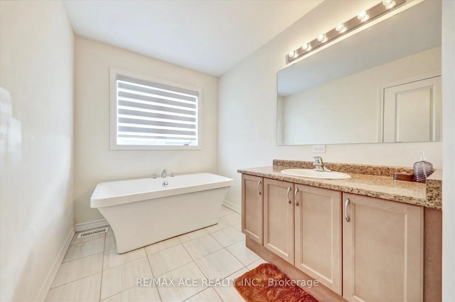1097 Cameo Street