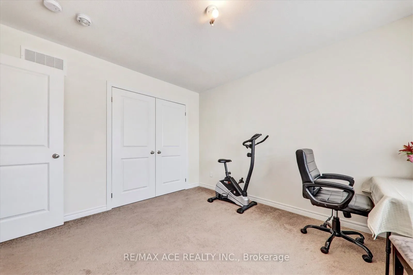 1097 Cameo Street
