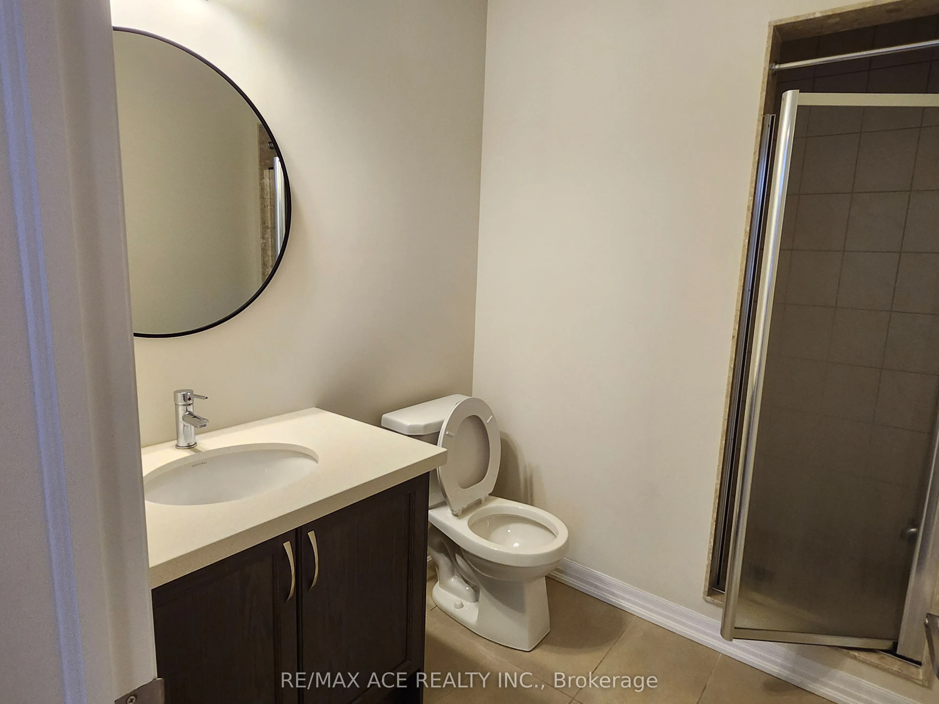 7 Northrop Avenue, #Main