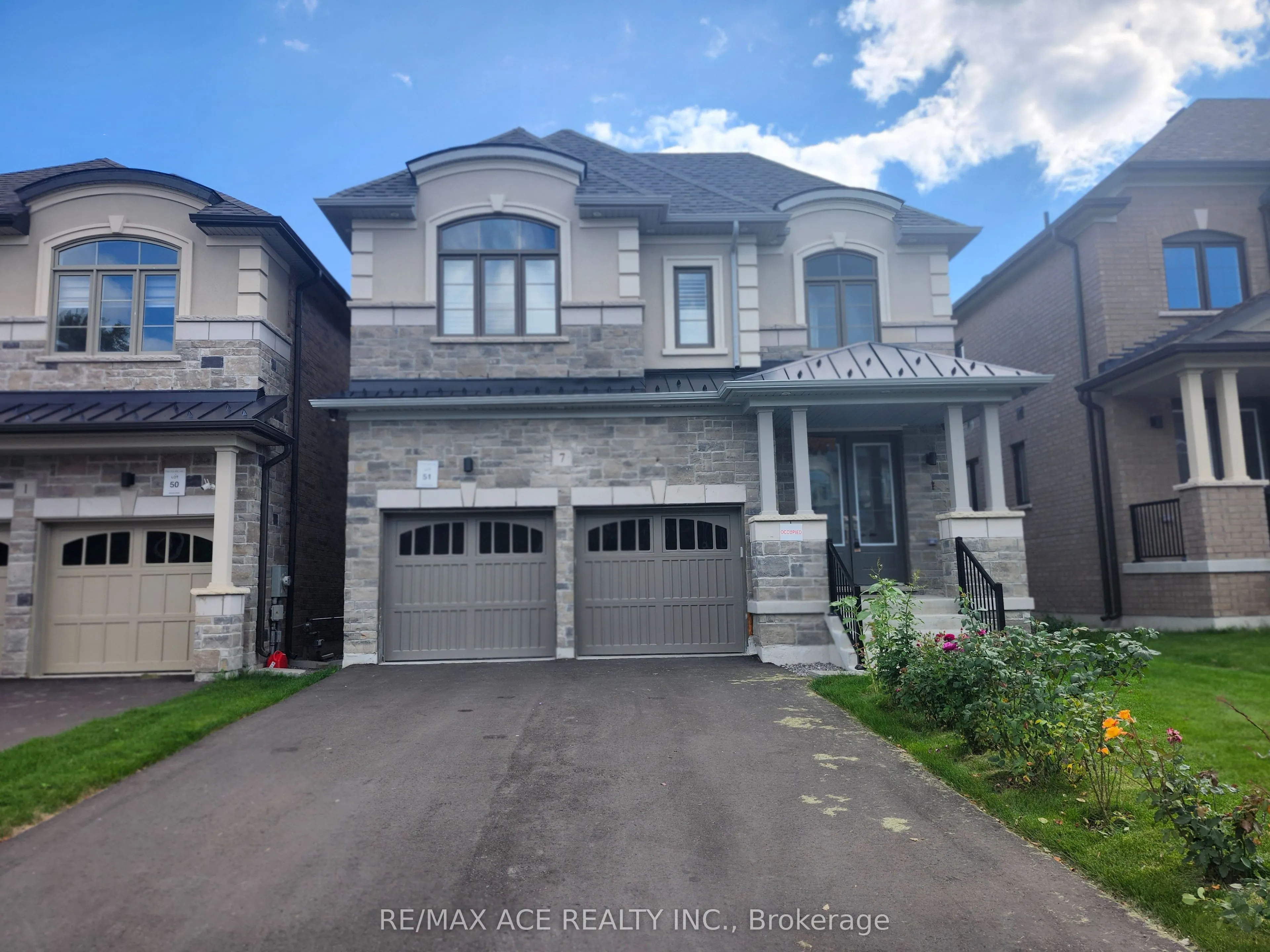 7 Northrop Avenue, #Main