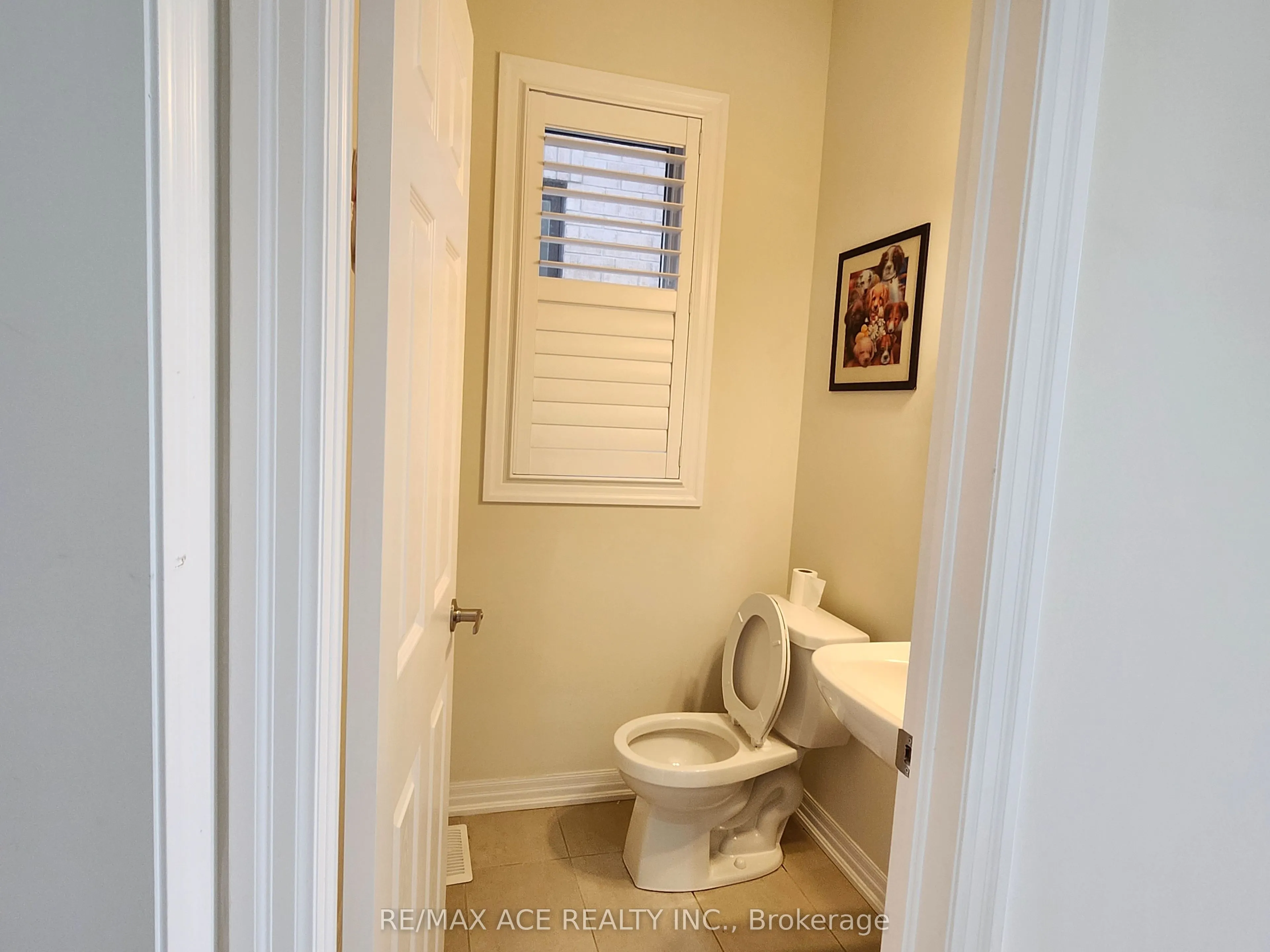 7 Northrop Avenue, #Main