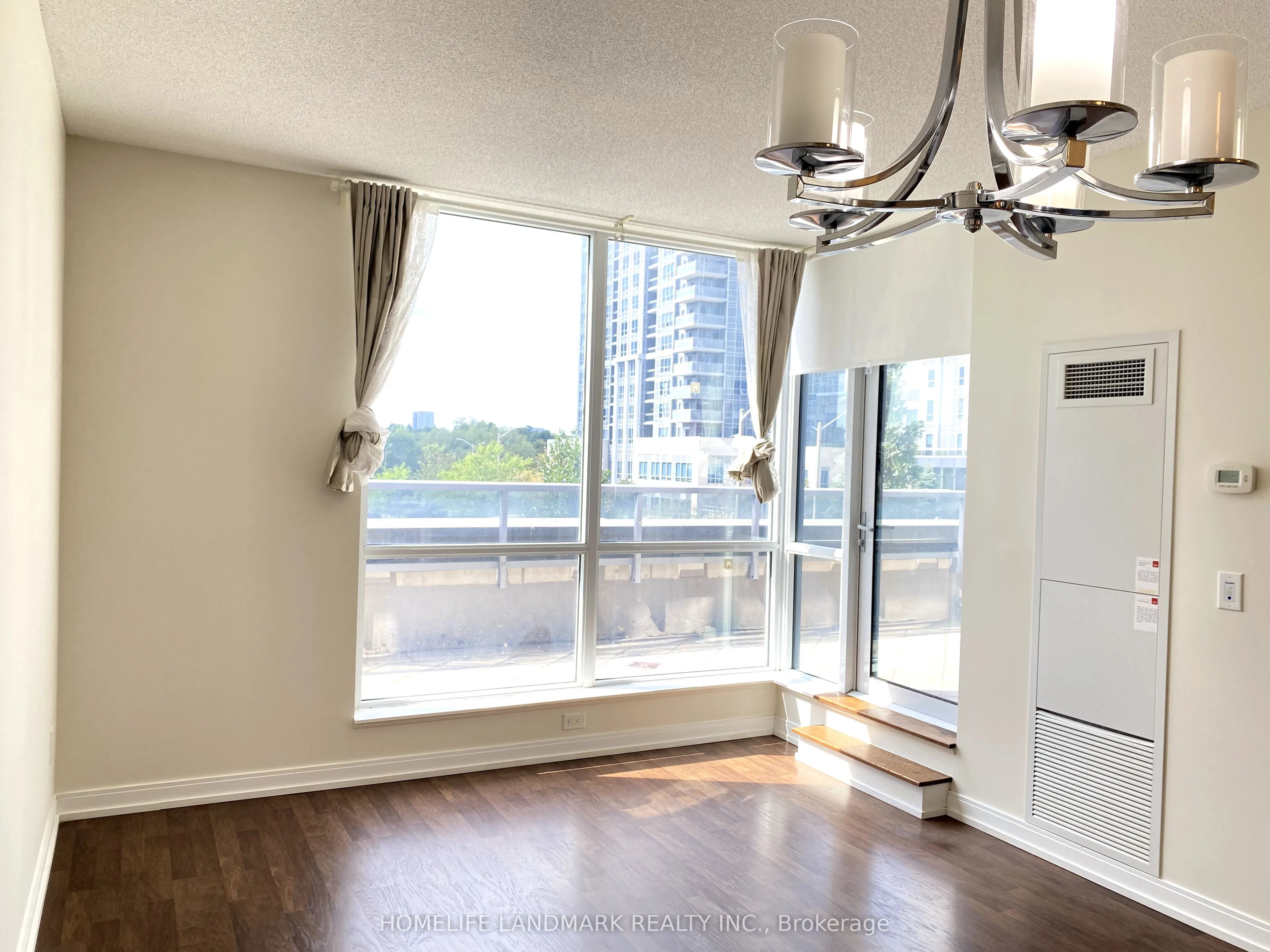 181 Village Green Square, #317