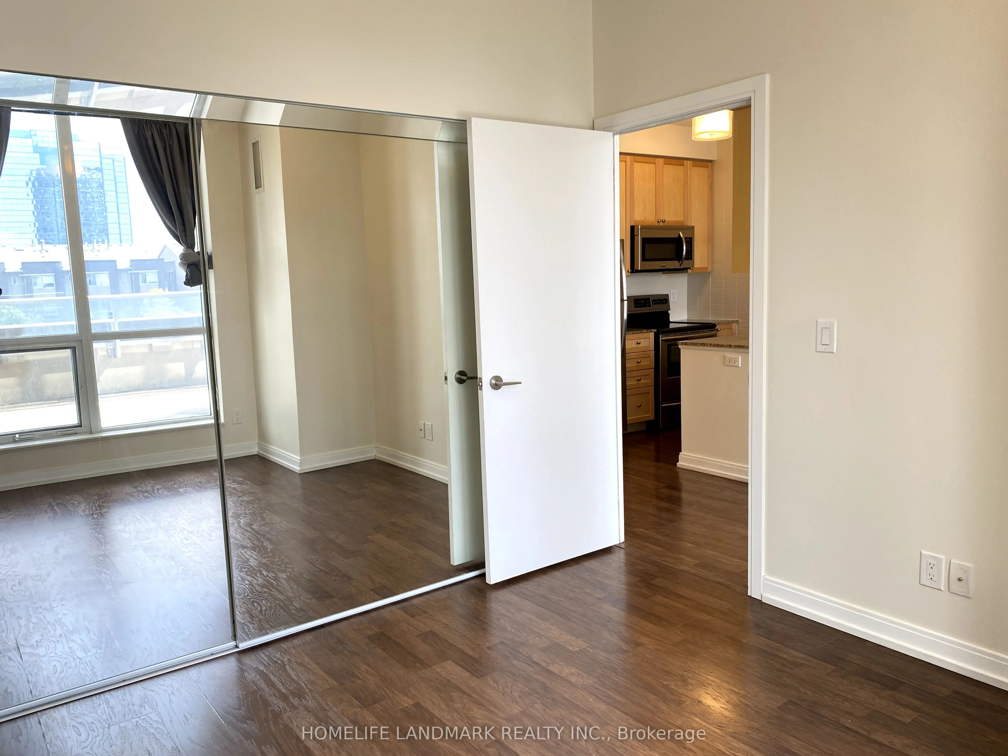 181 Village Green Square, #317
