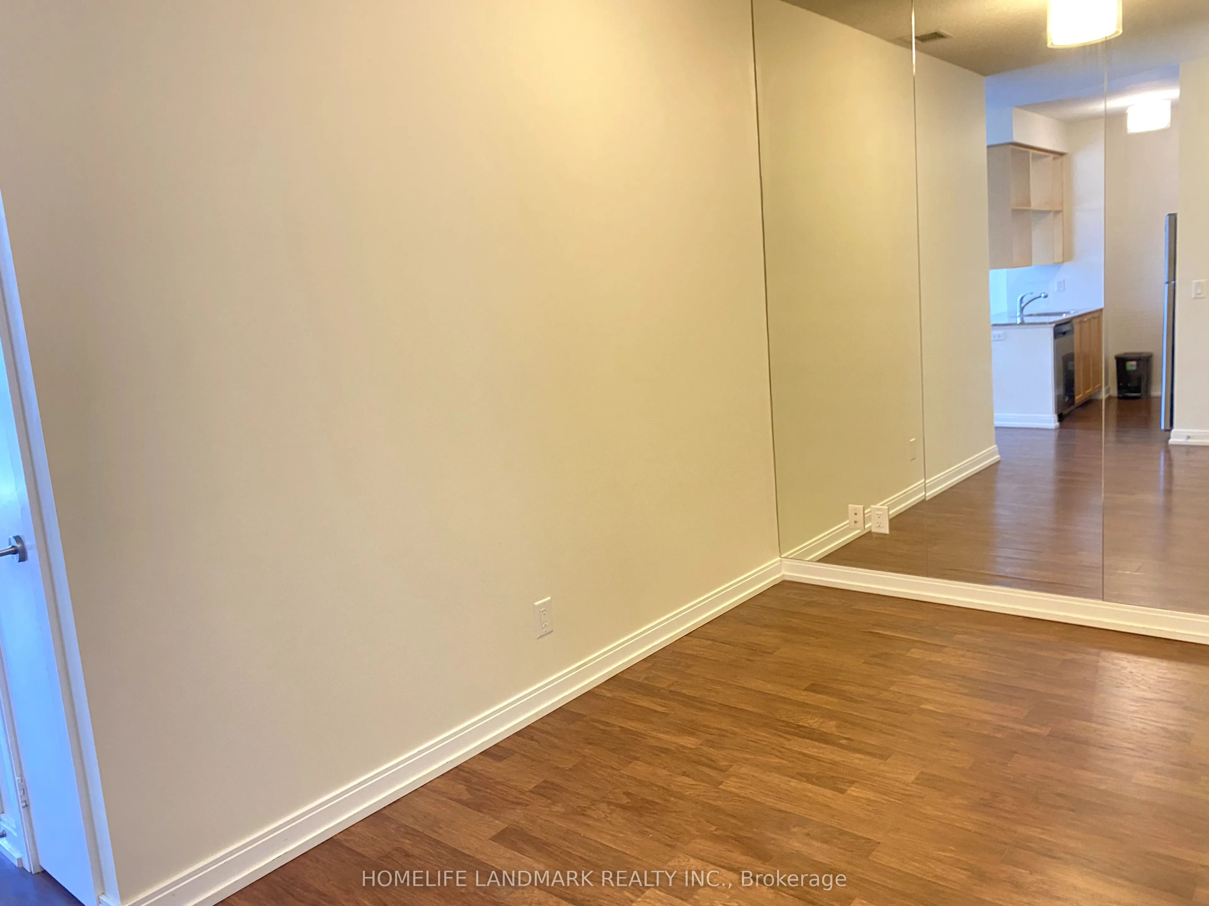 181 Village Green Square, #317