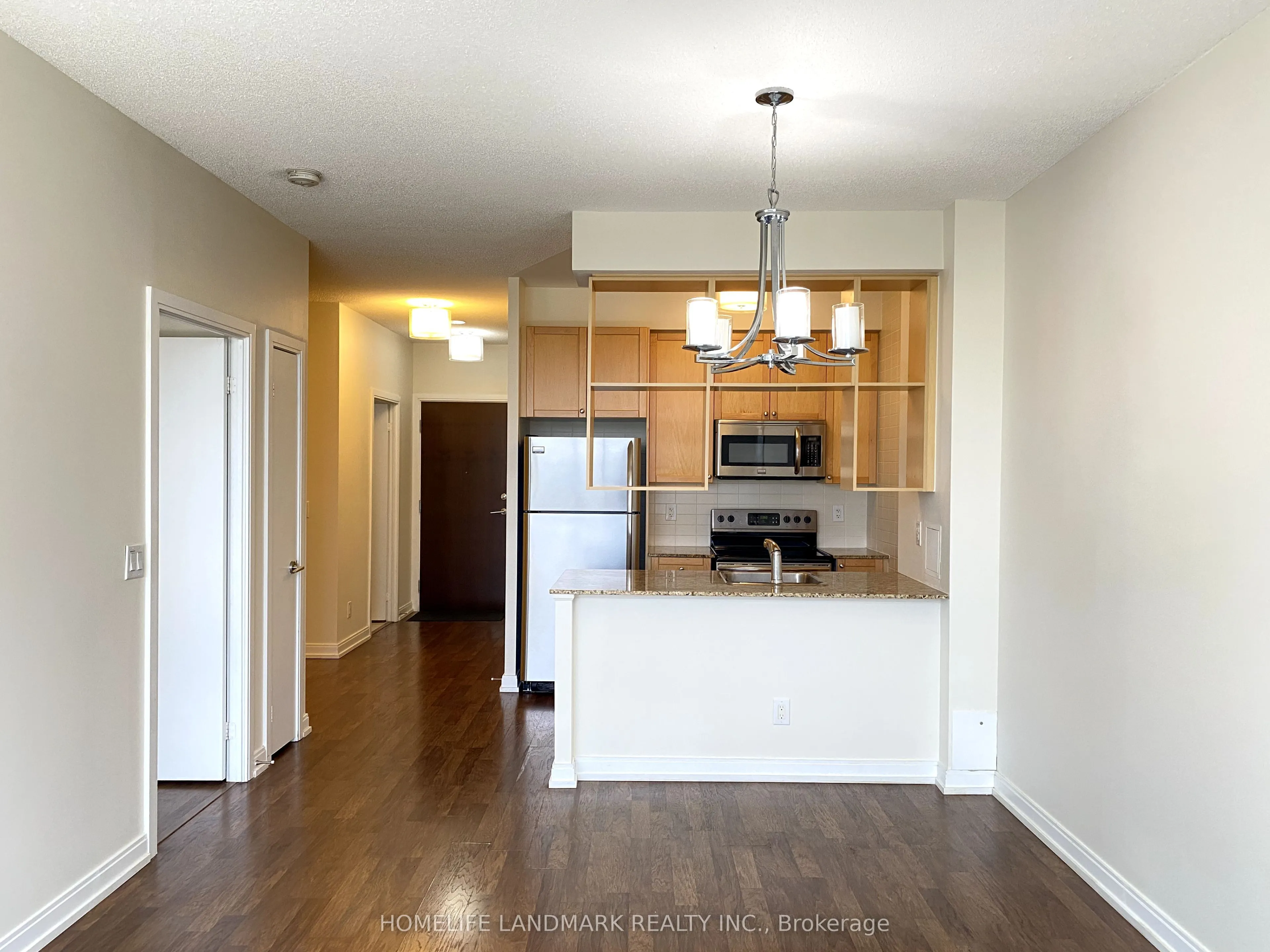 181 Village Green Square, #317