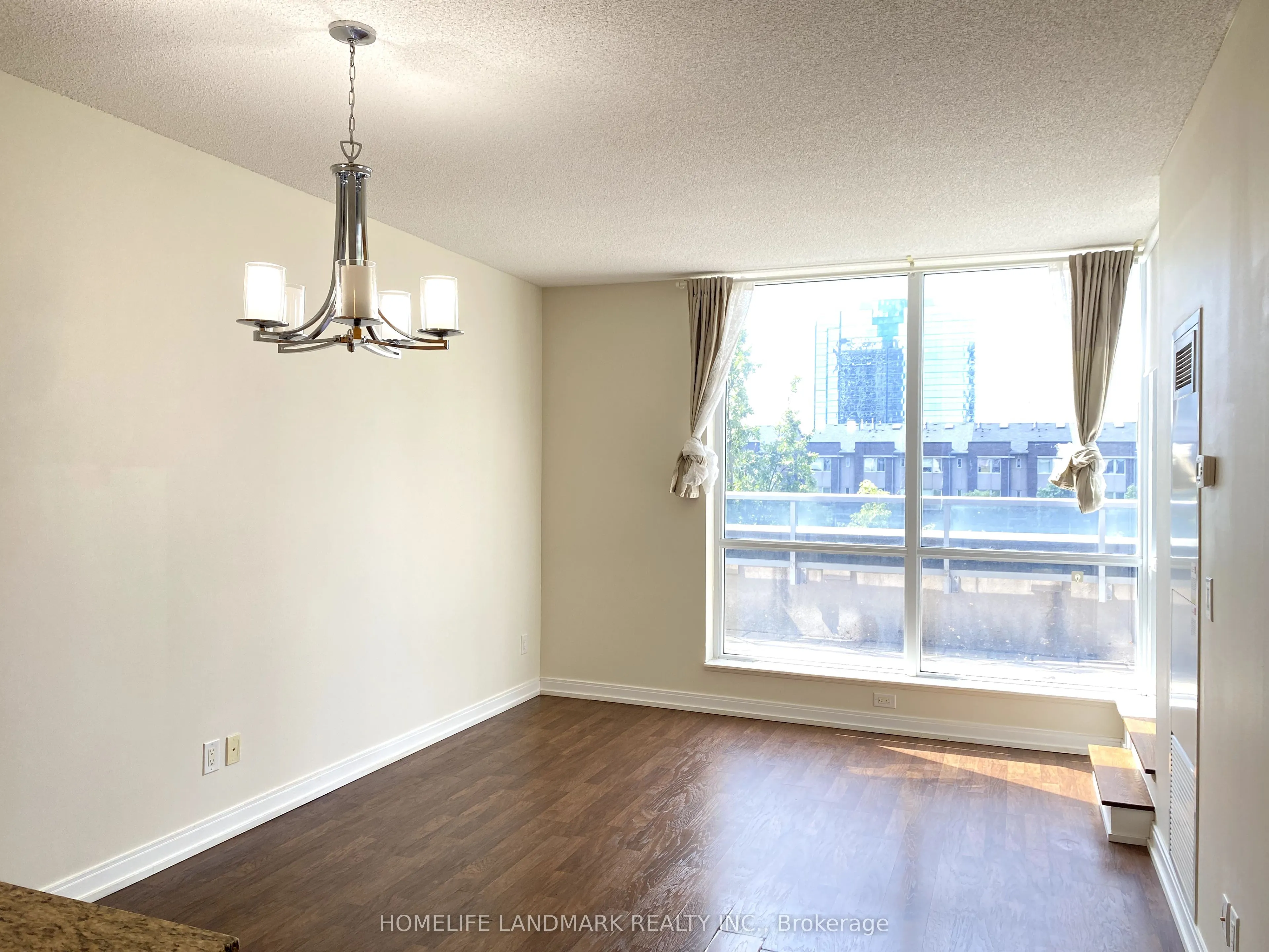 181 Village Green Square, #317