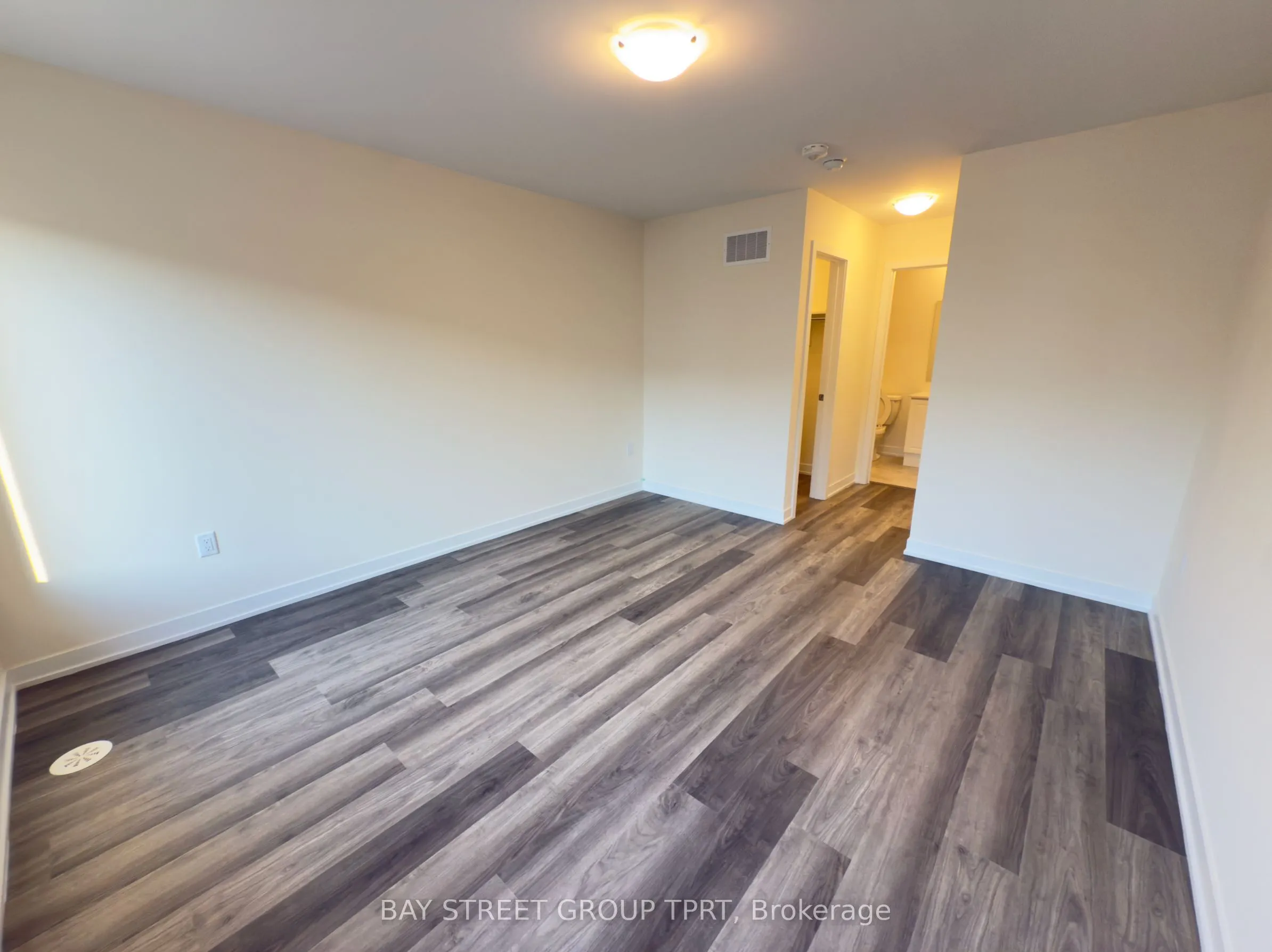 1695 Dersan Street, #1203