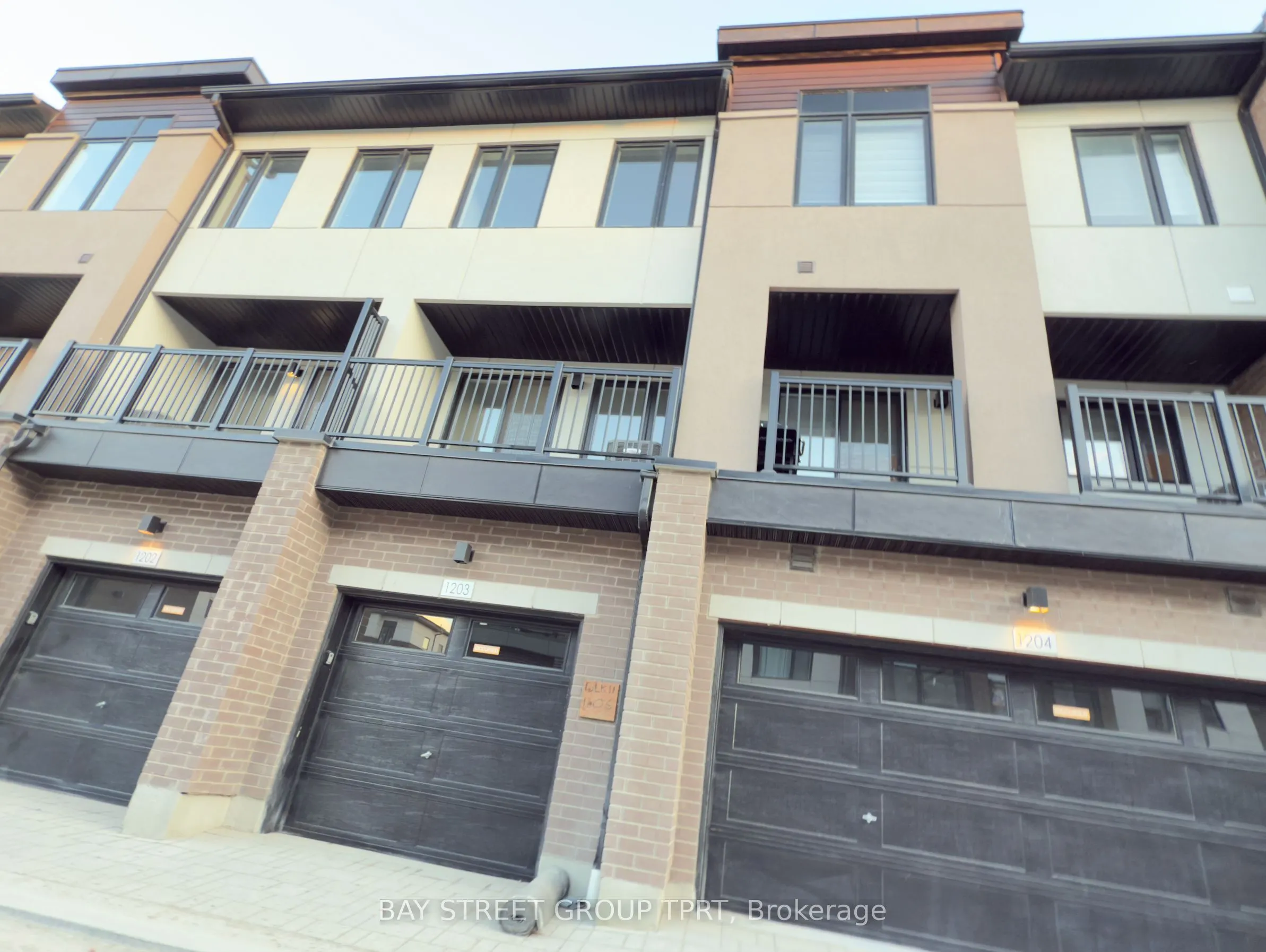 1695 Dersan Street, #1203