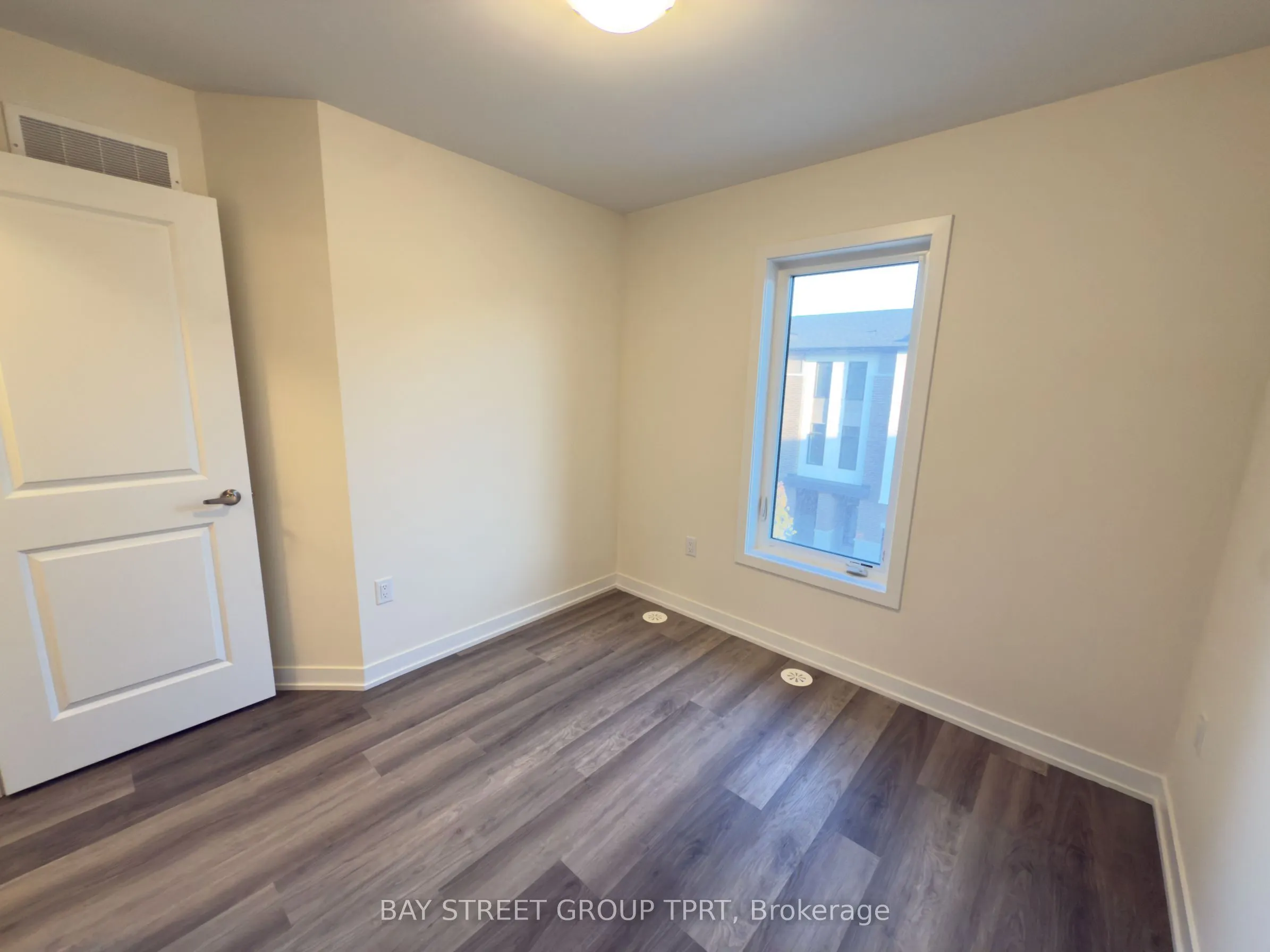 1695 Dersan Street, #1203