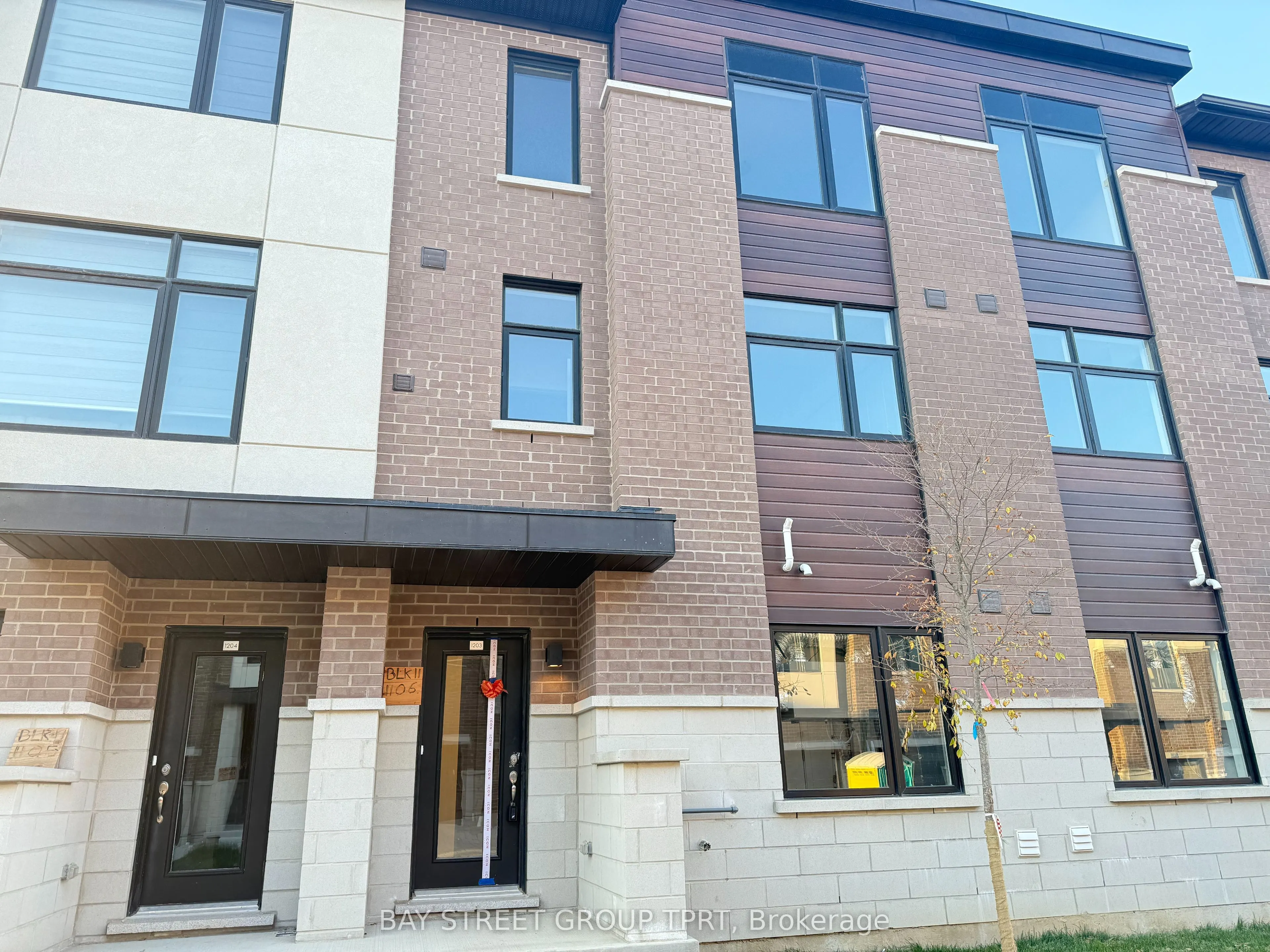 1695 Dersan Street, #1203