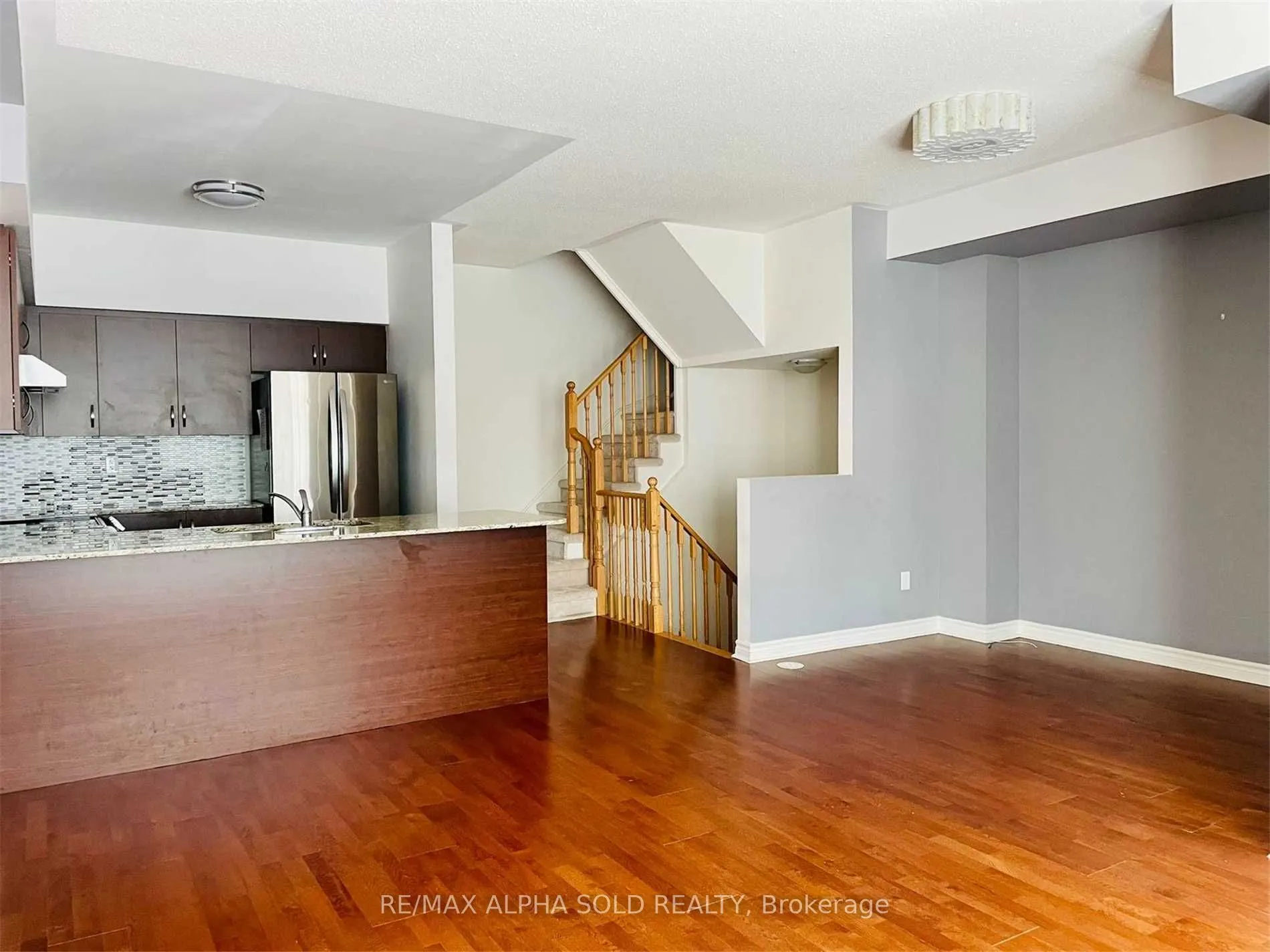 8 Eaton Park Lane, #9