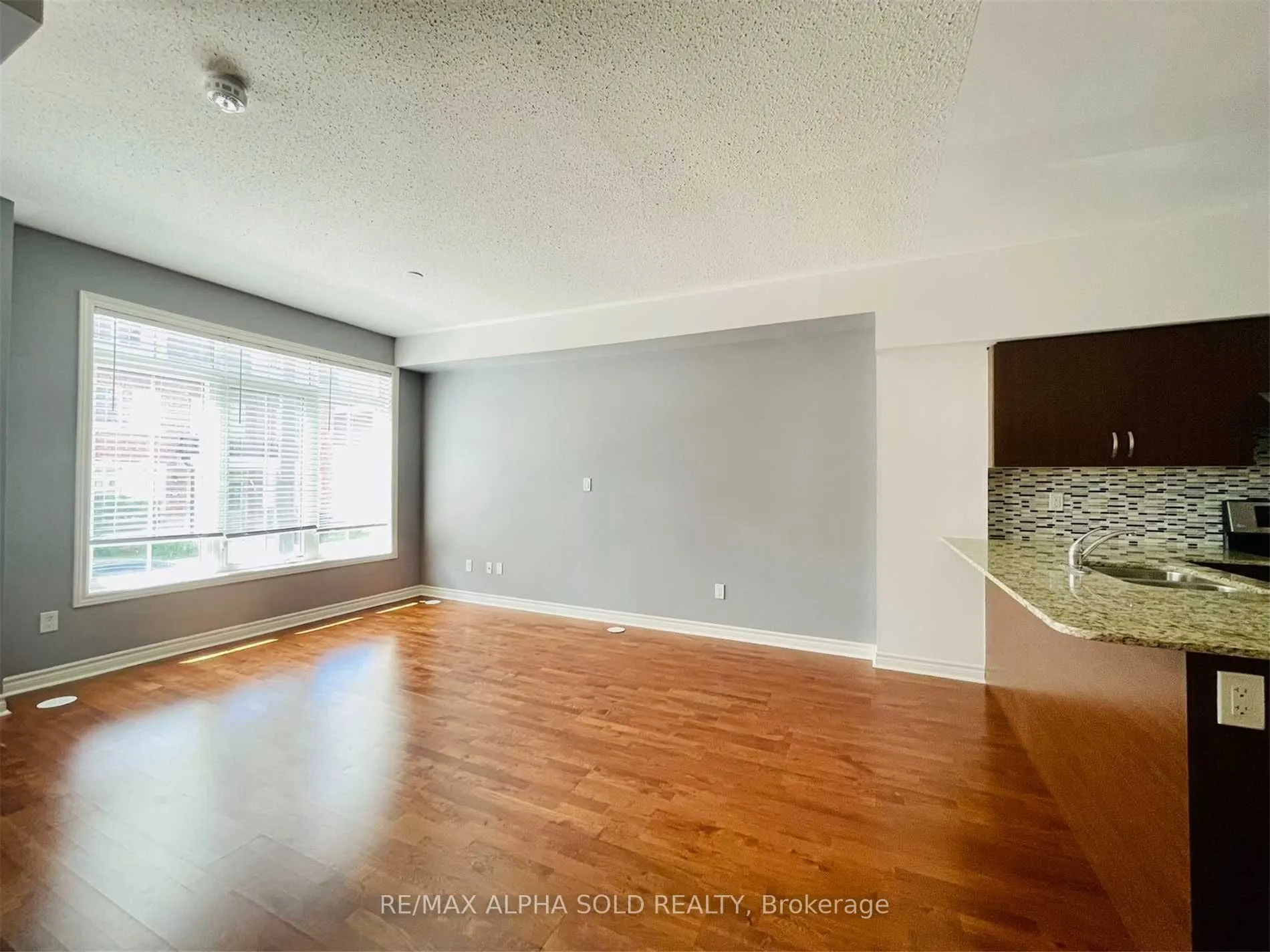 8 Eaton Park Lane, #9