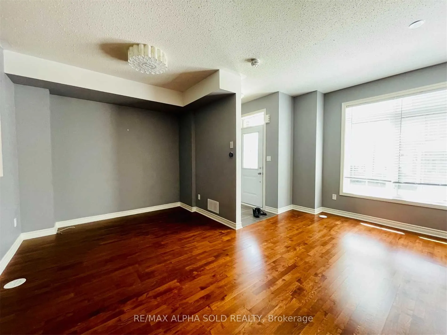 8 Eaton Park Lane, #9