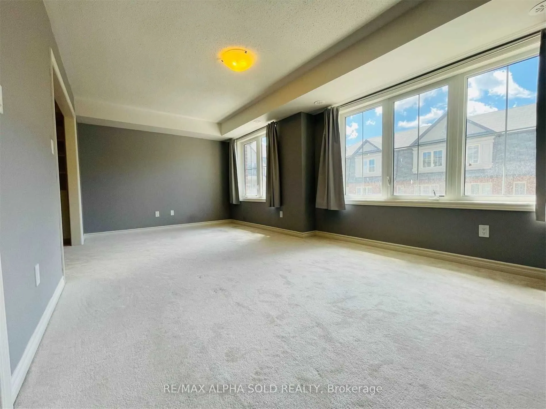 8 Eaton Park Lane, #9