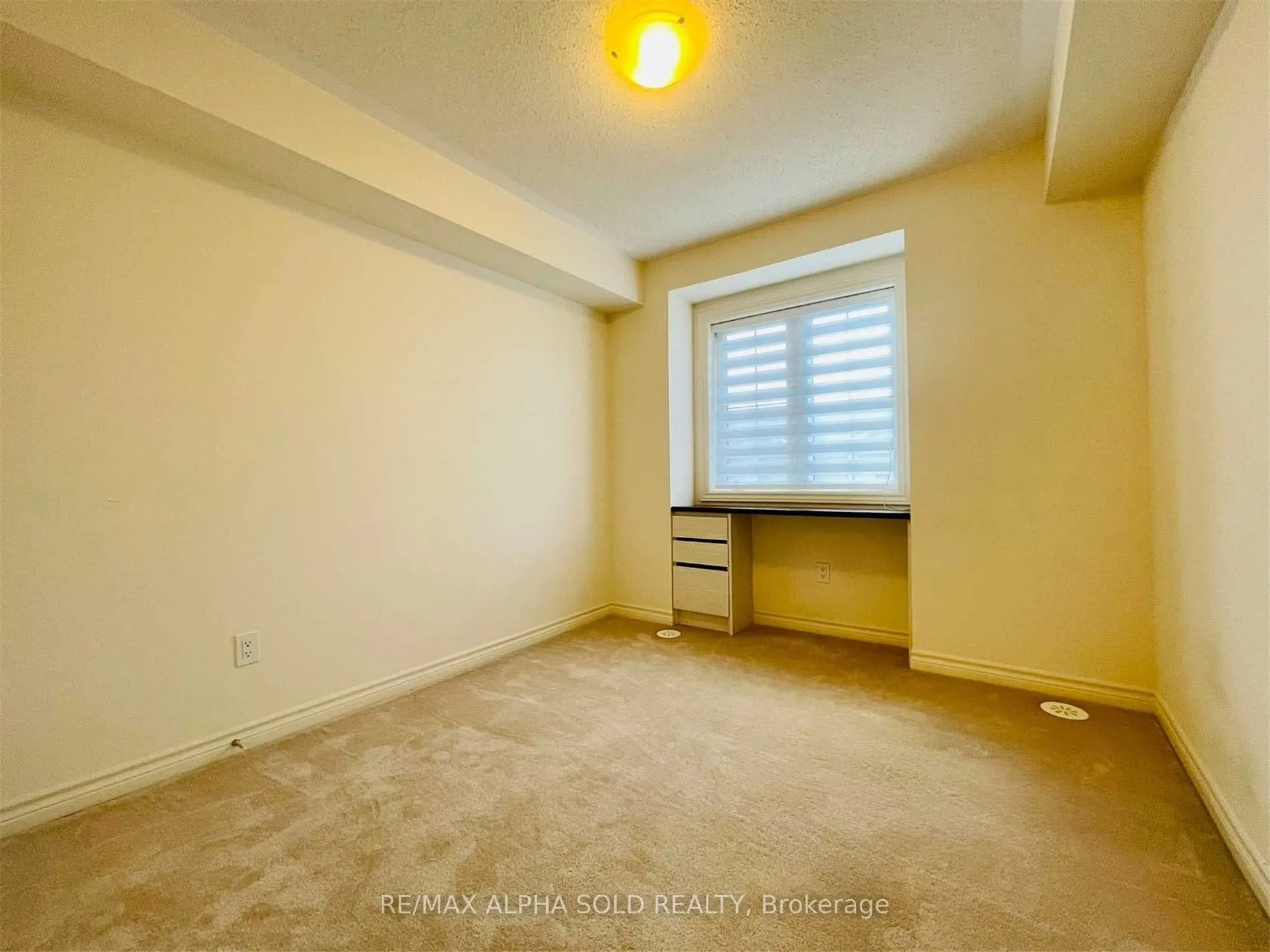 8 Eaton Park Lane, #9