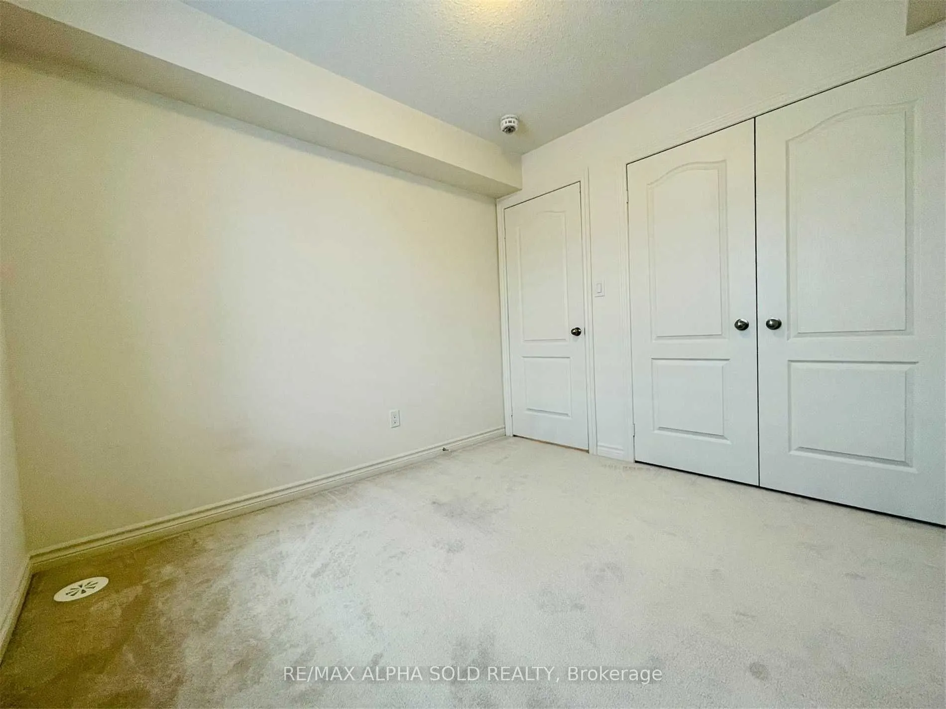 8 Eaton Park Lane, #9
