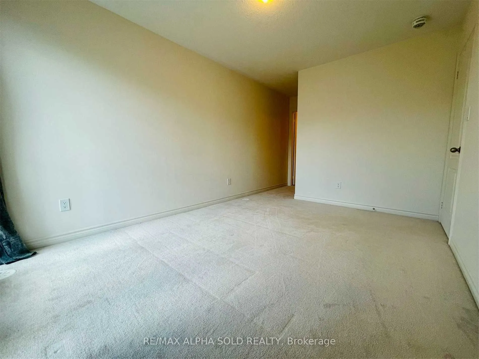 8 Eaton Park Lane, #9