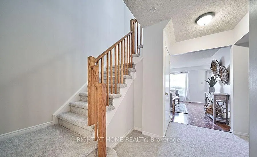 10 Bassett Boulevard, #18