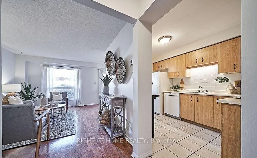 10 Bassett Boulevard, #18