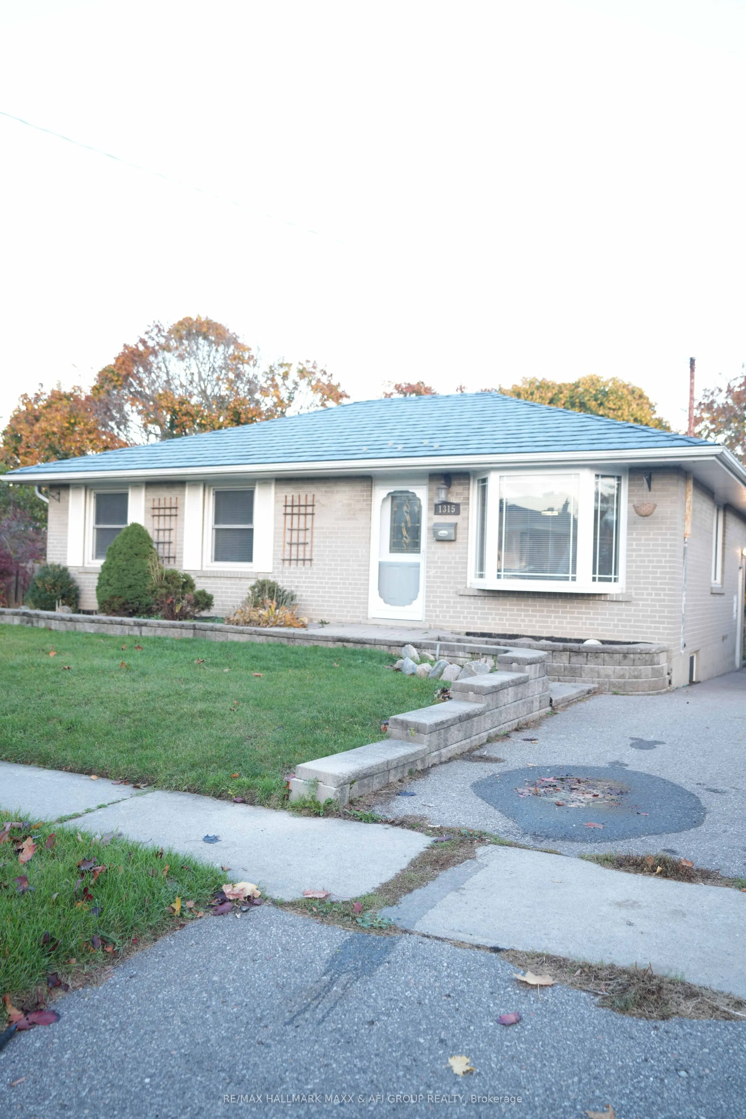 1315 Scugog Avenue