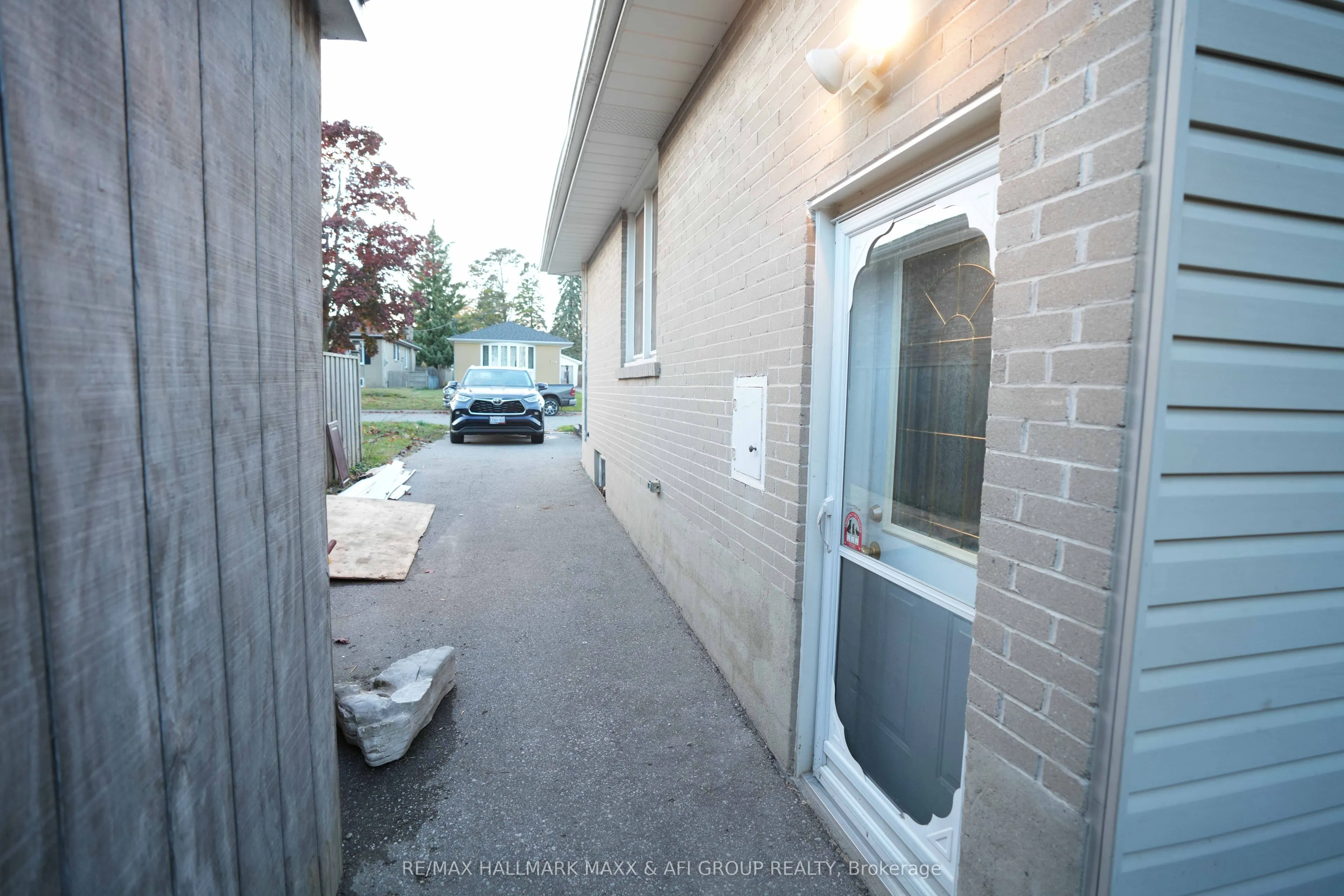 1315 Scugog Avenue