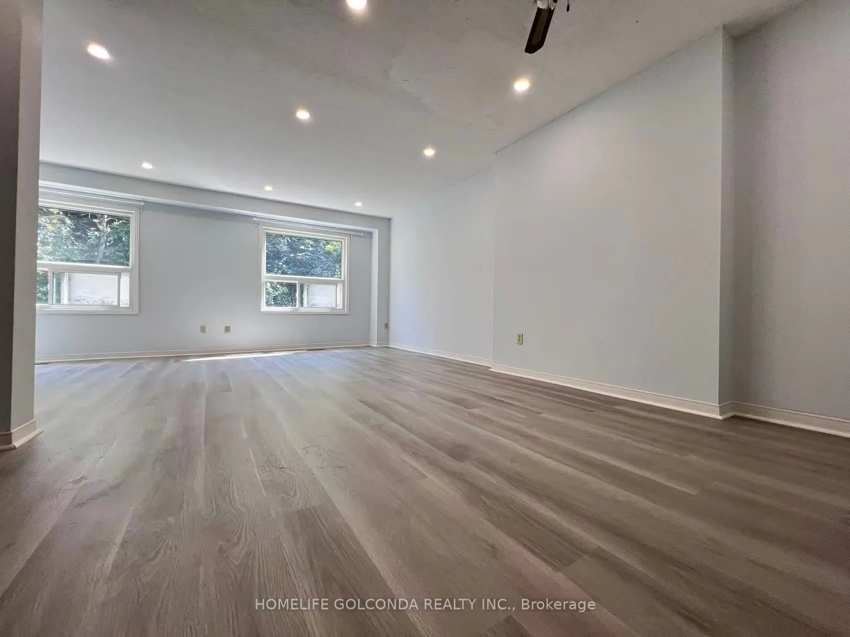 25 whitecap Boulevard, #29