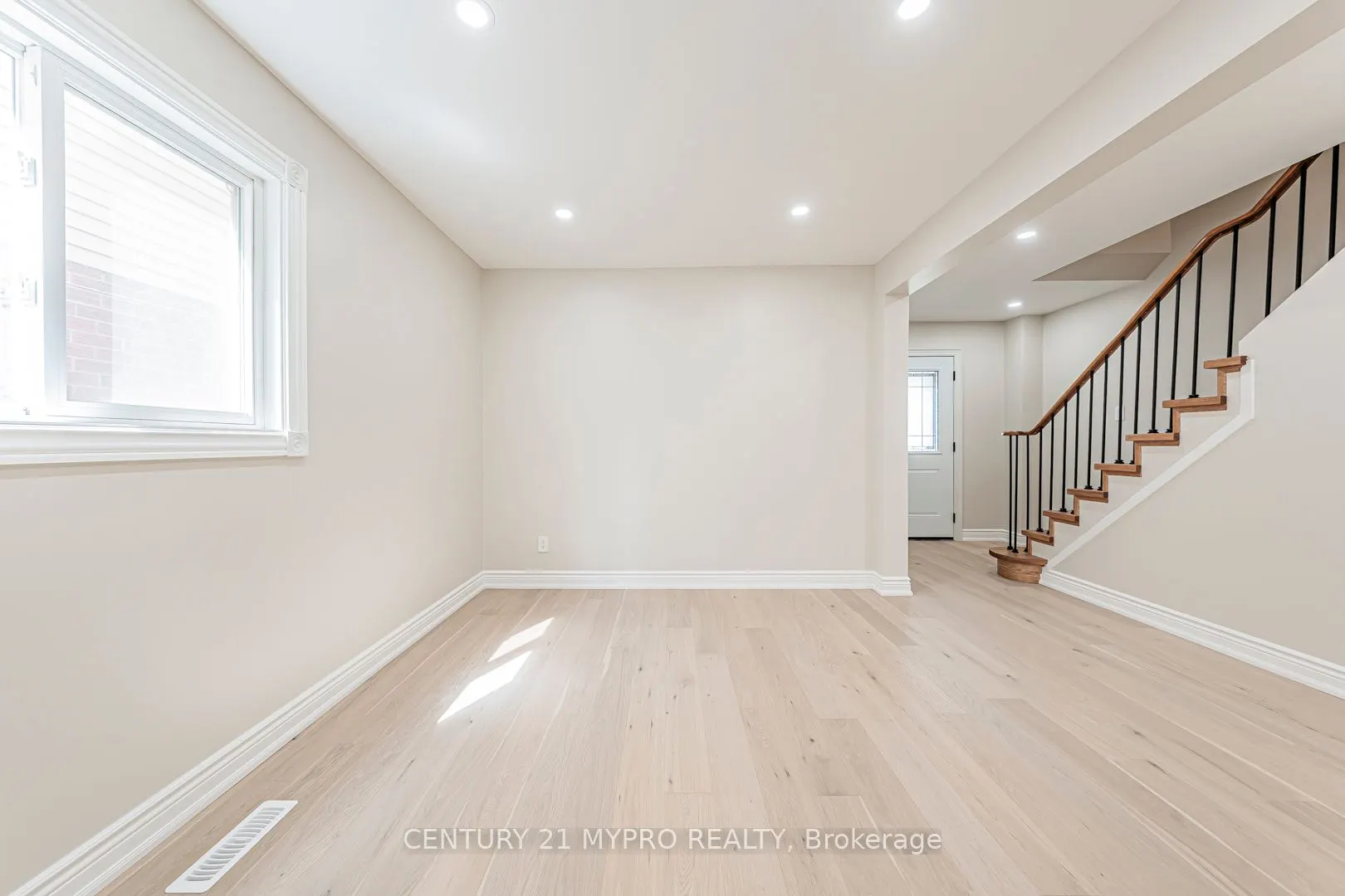 47 Fieldside Drive