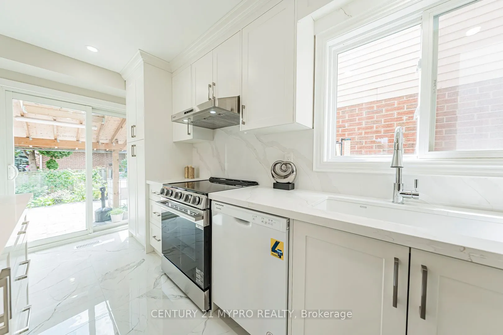 47 Fieldside Drive