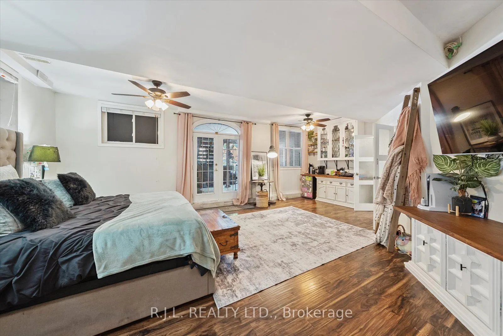 115 Beaver Street S