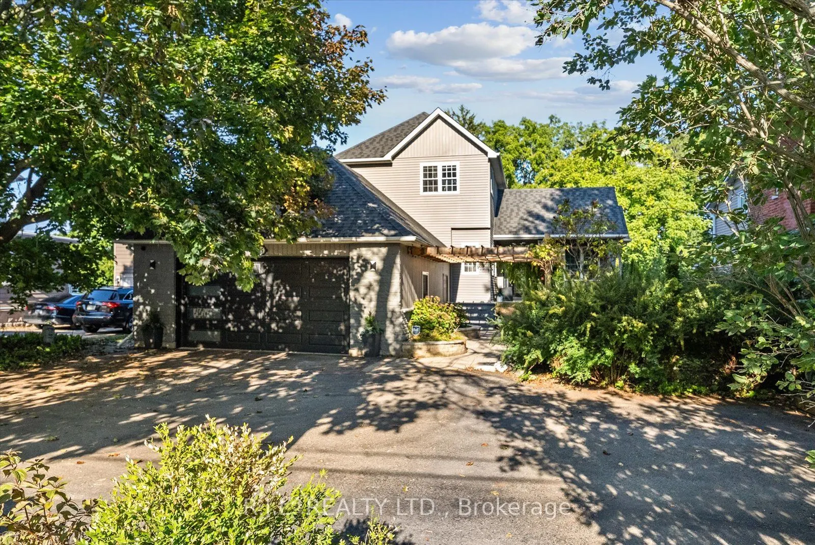 115 Beaver Street S