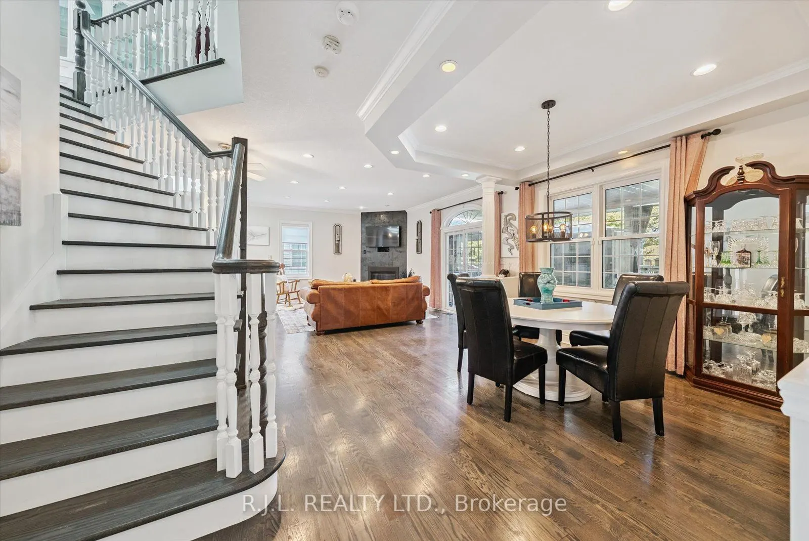 115 Beaver Street S