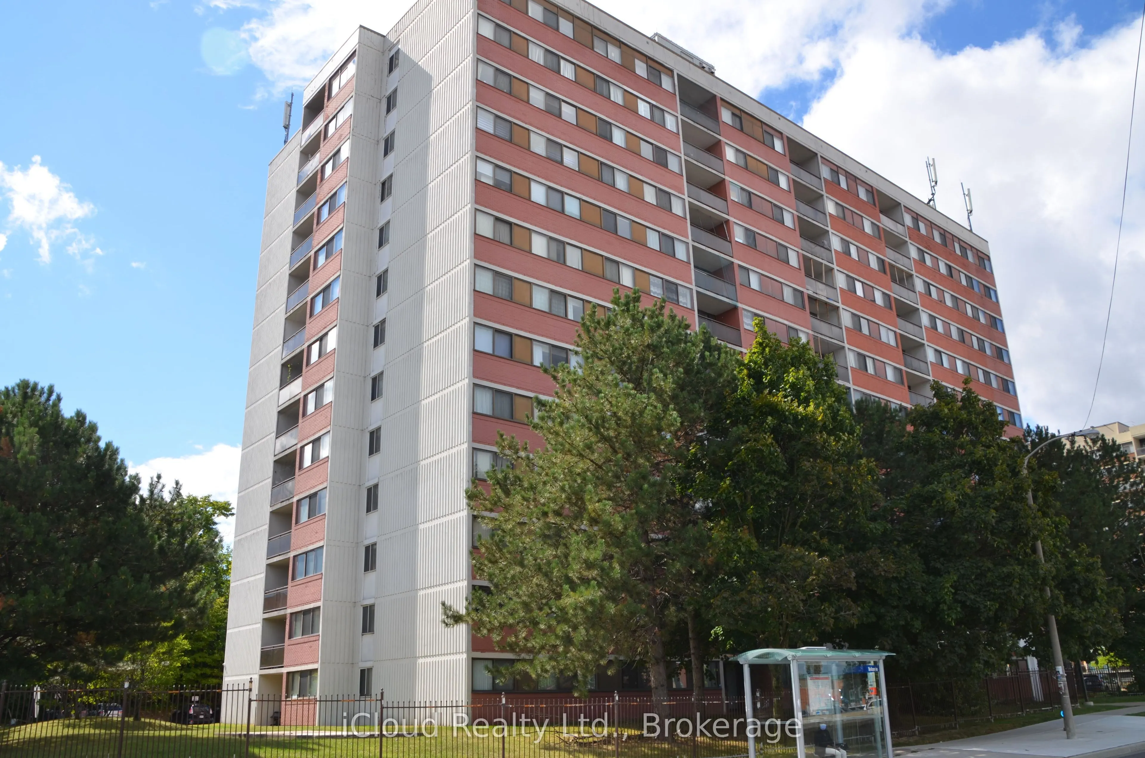 10 Tapscott Road, #1213