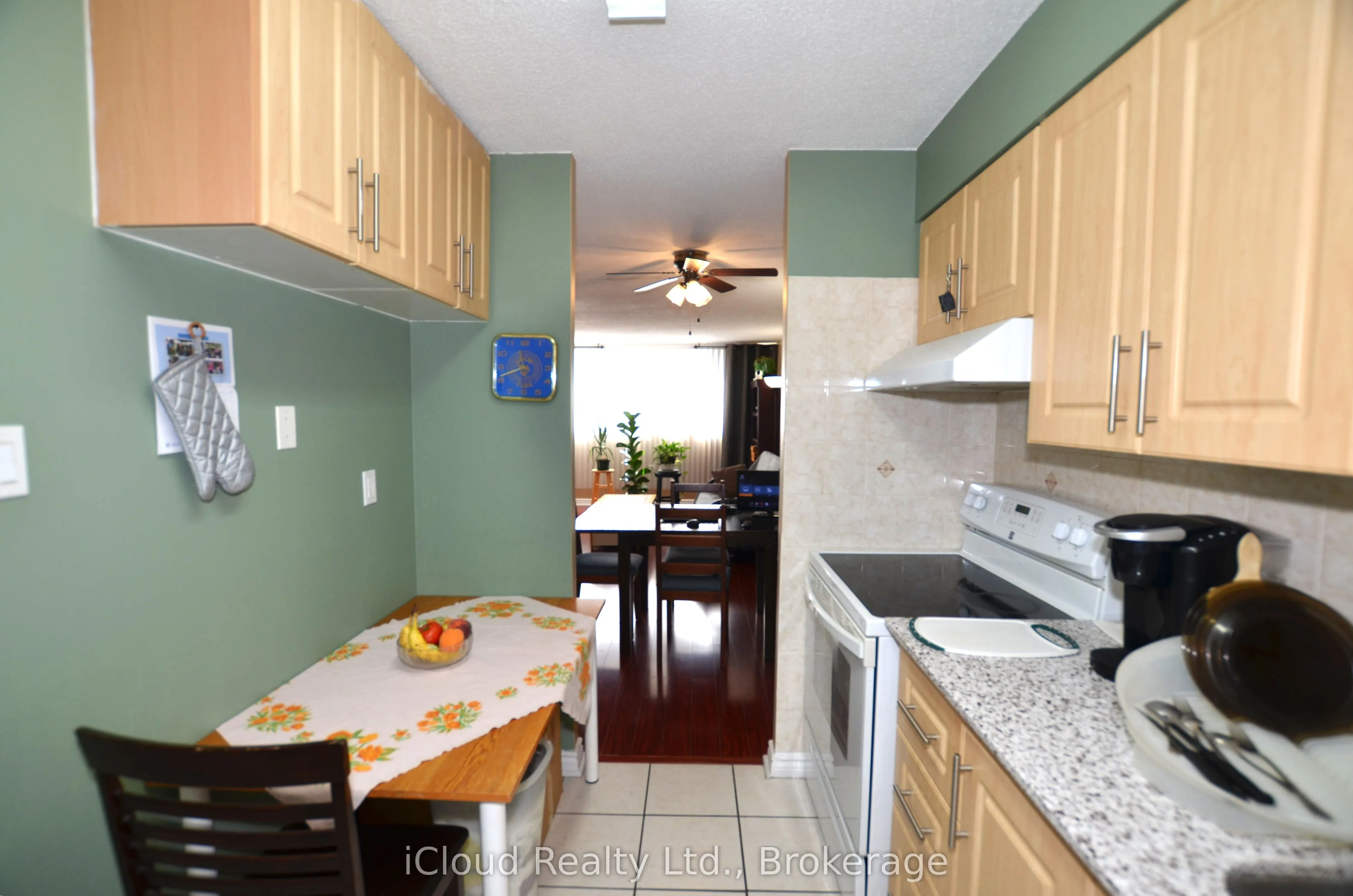 10 Tapscott Road, #1213