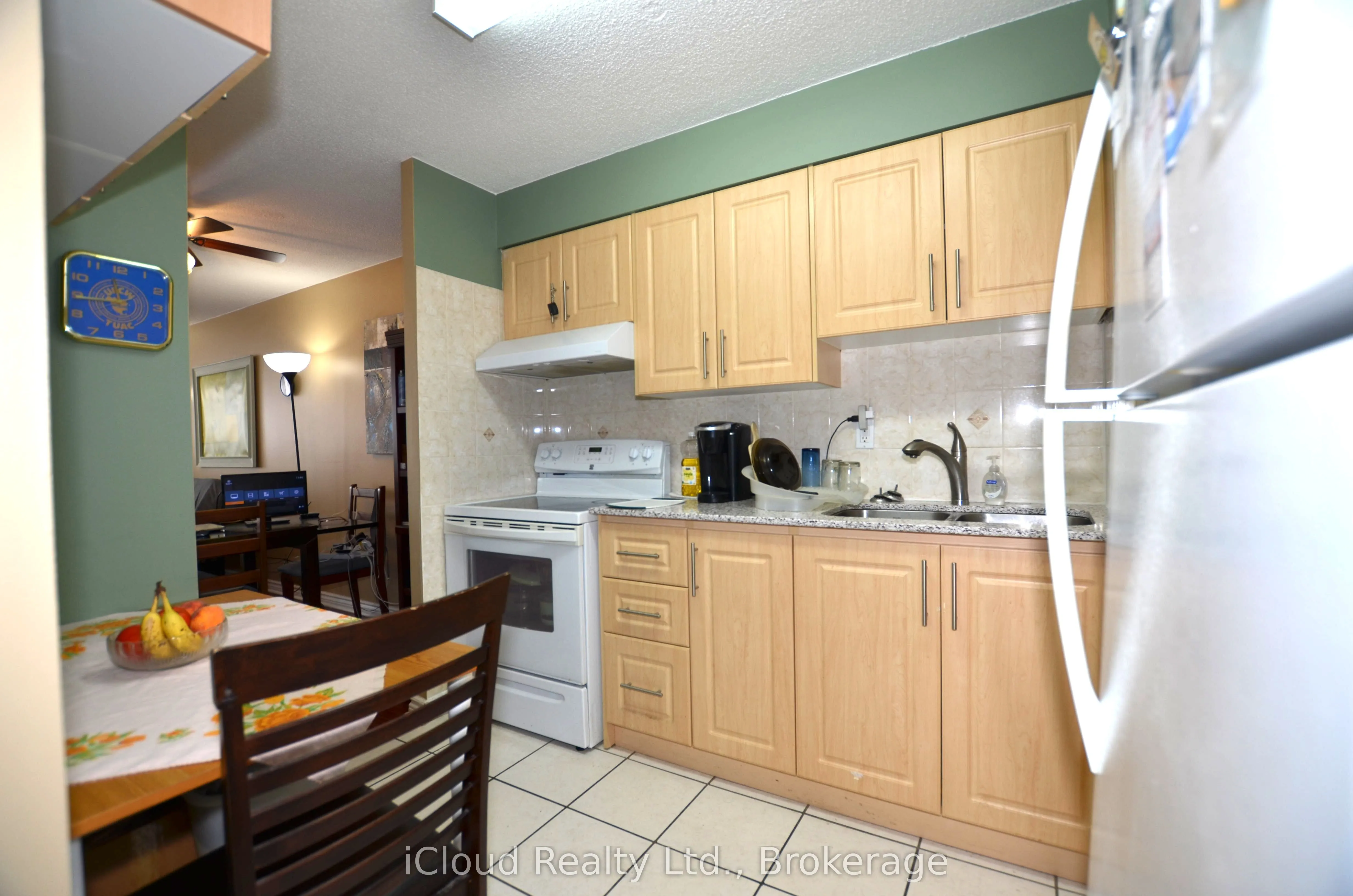 10 Tapscott Road, #1213