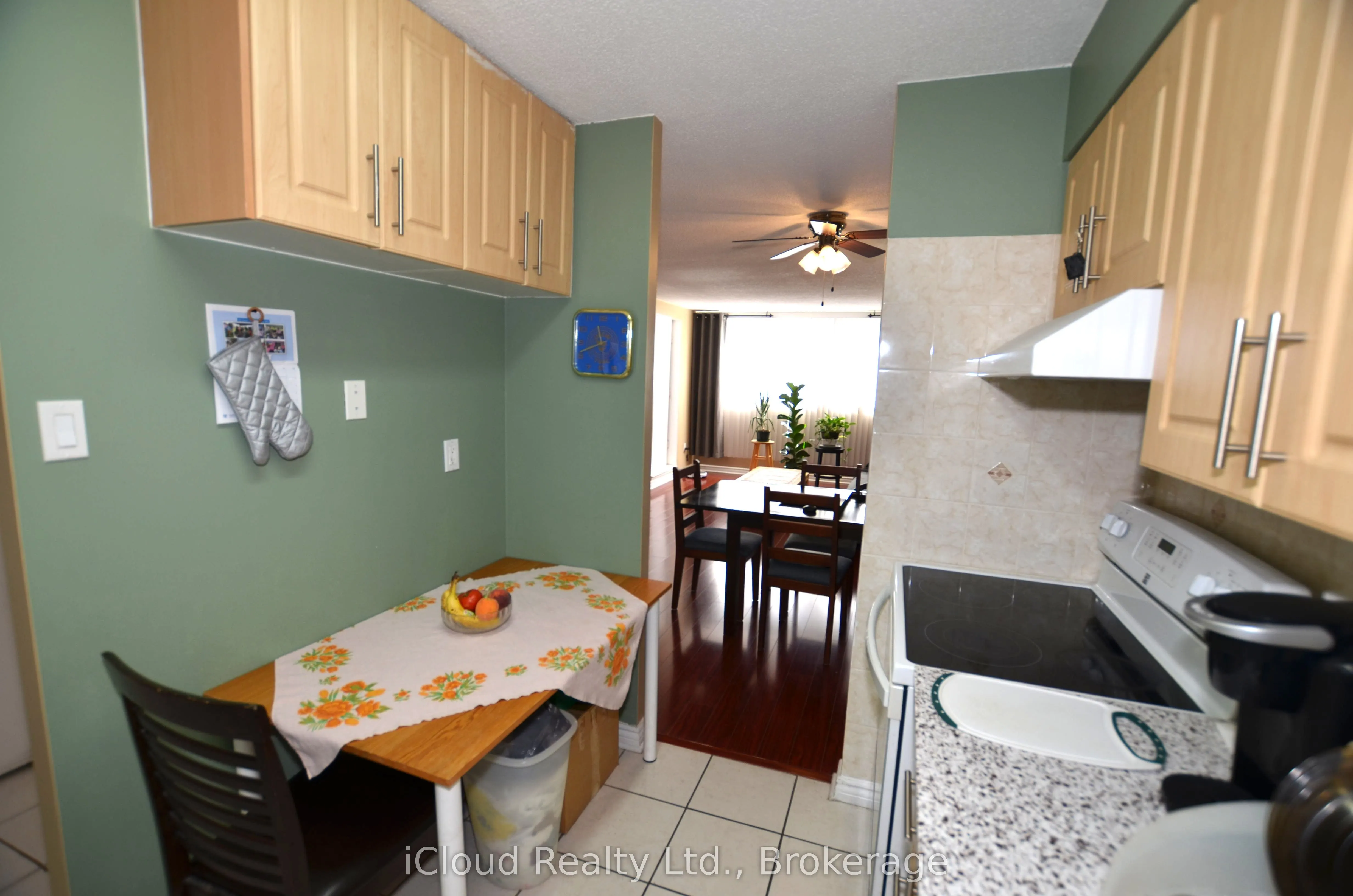 10 Tapscott Road, #1213