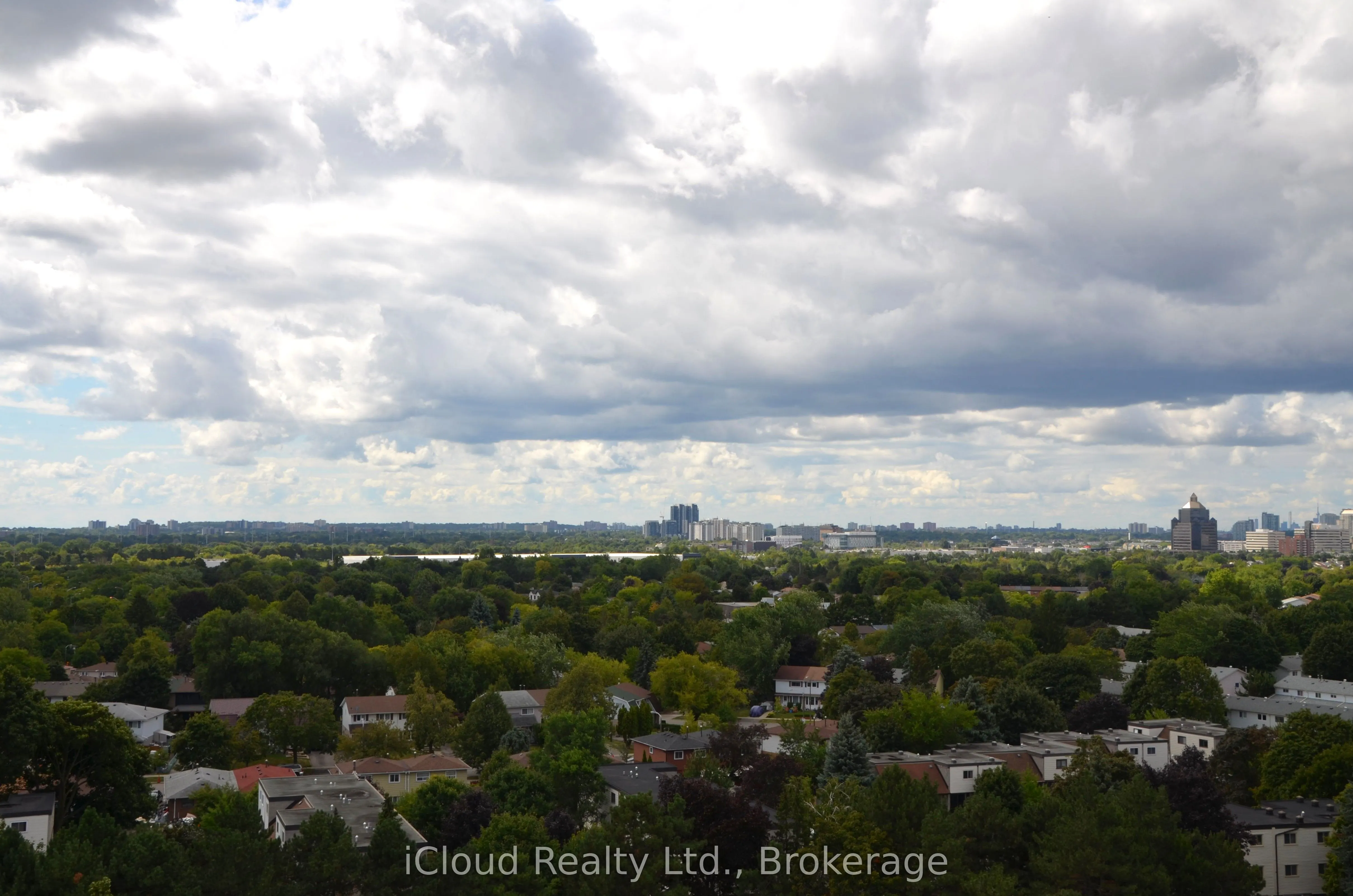 10 Tapscott Road, #1213