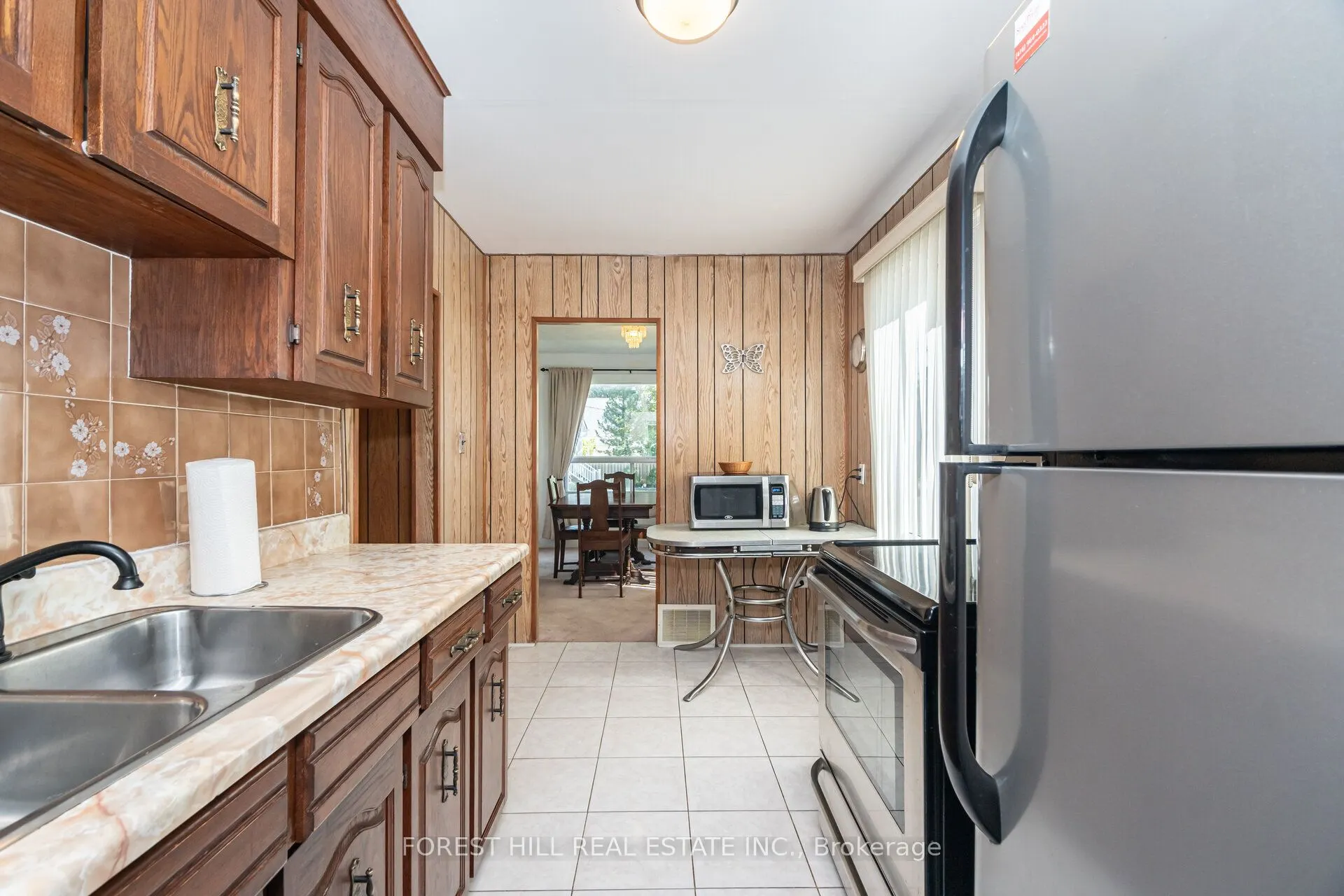 2 Topham Road