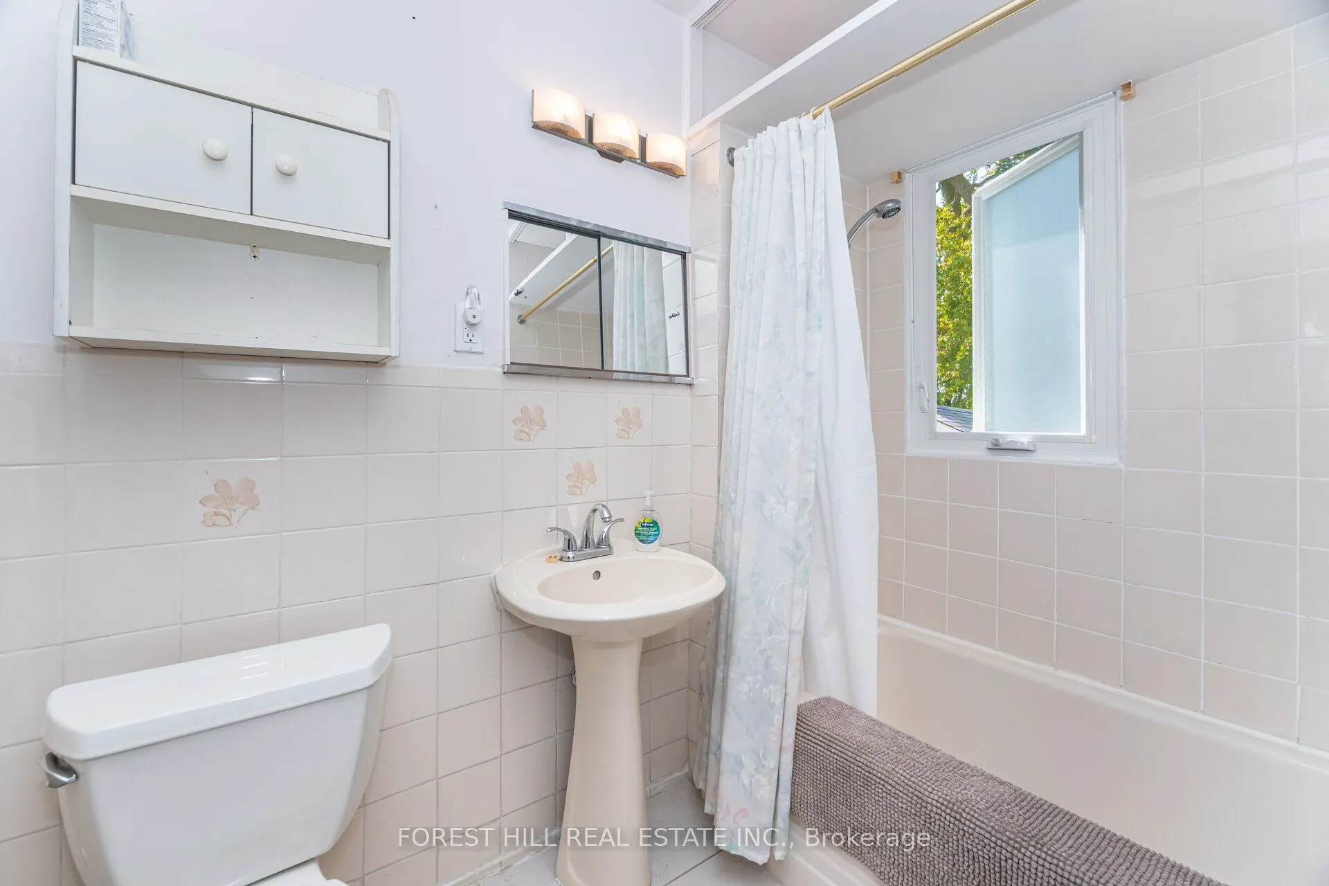 2 Topham Road