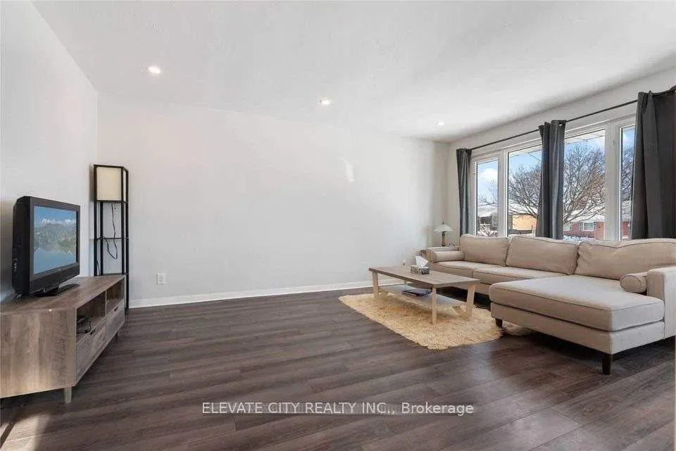 1330 Minden Street, #Main